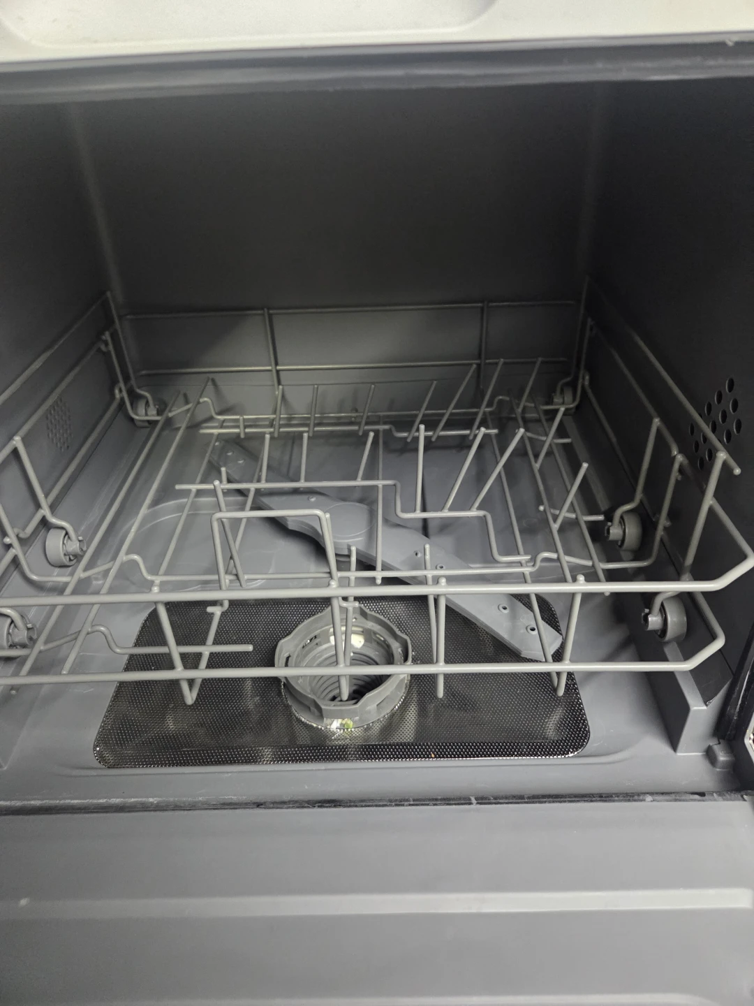 Ventray Countertop Dishwasher as is hoses are included - photo 3