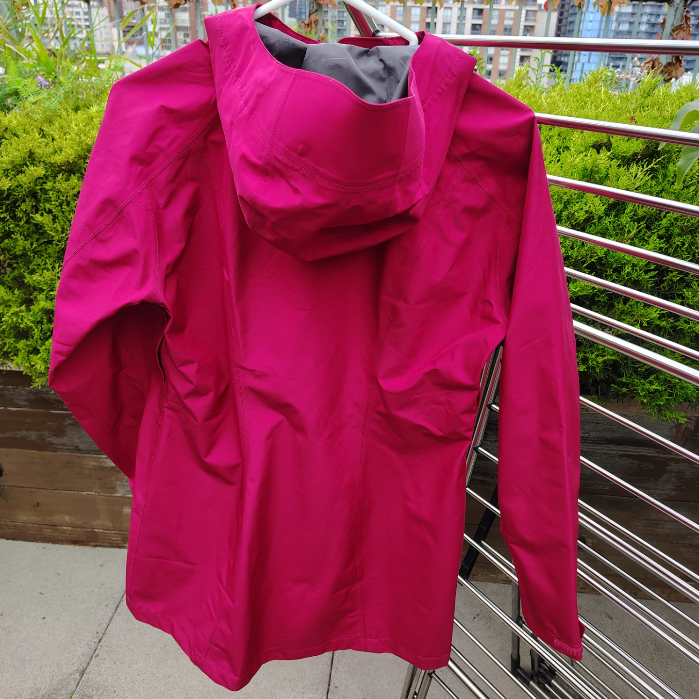 Lightweight Waterproof Rain Jacket - photo 2