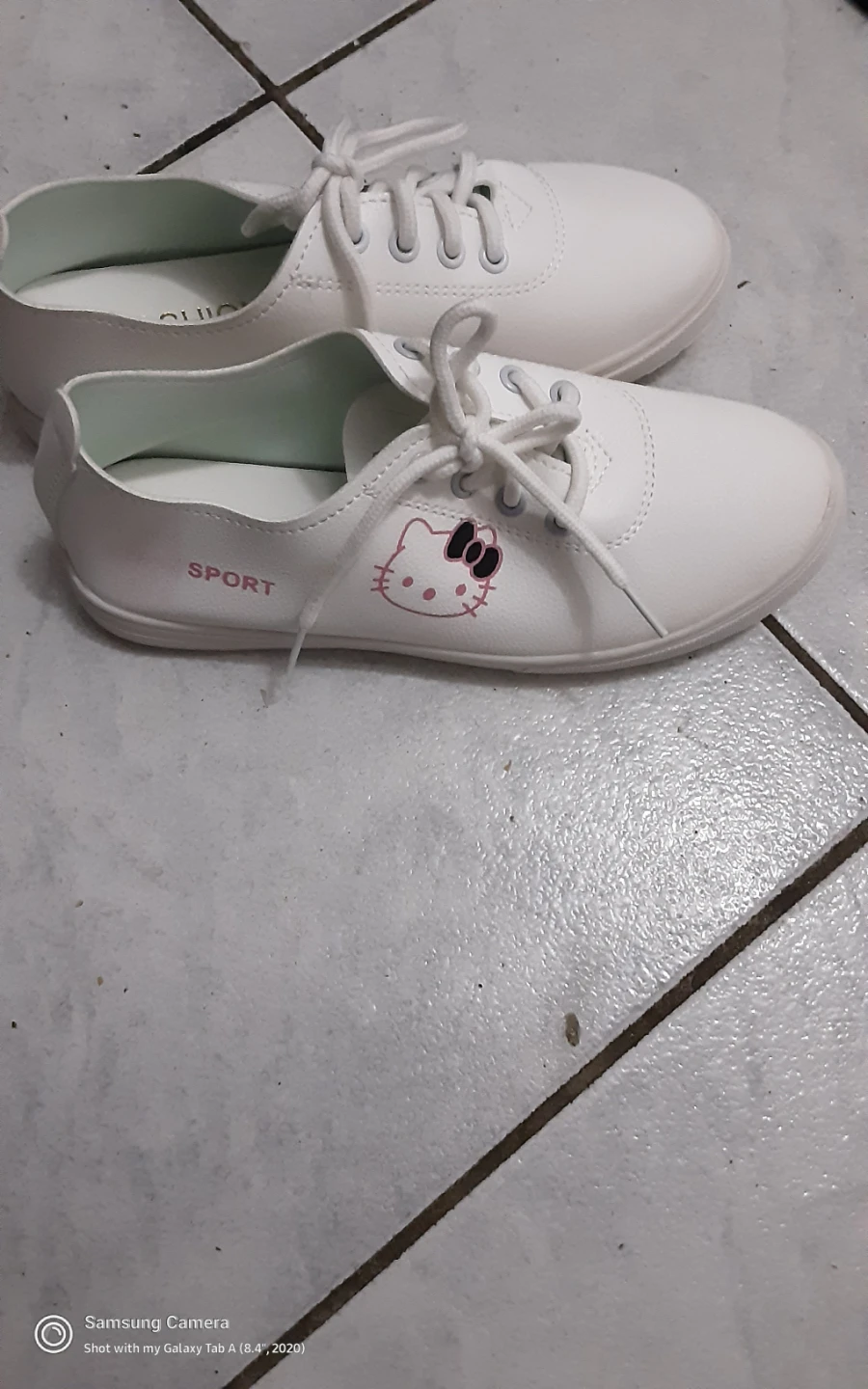 Hello Kitty White Sport Sneakers, size 38 - photo 2