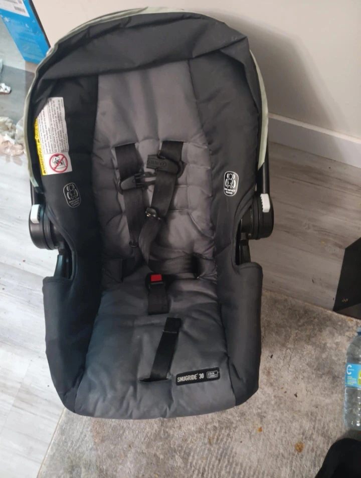 Graco SnugRide 30 Infant Car Seat - photo 4