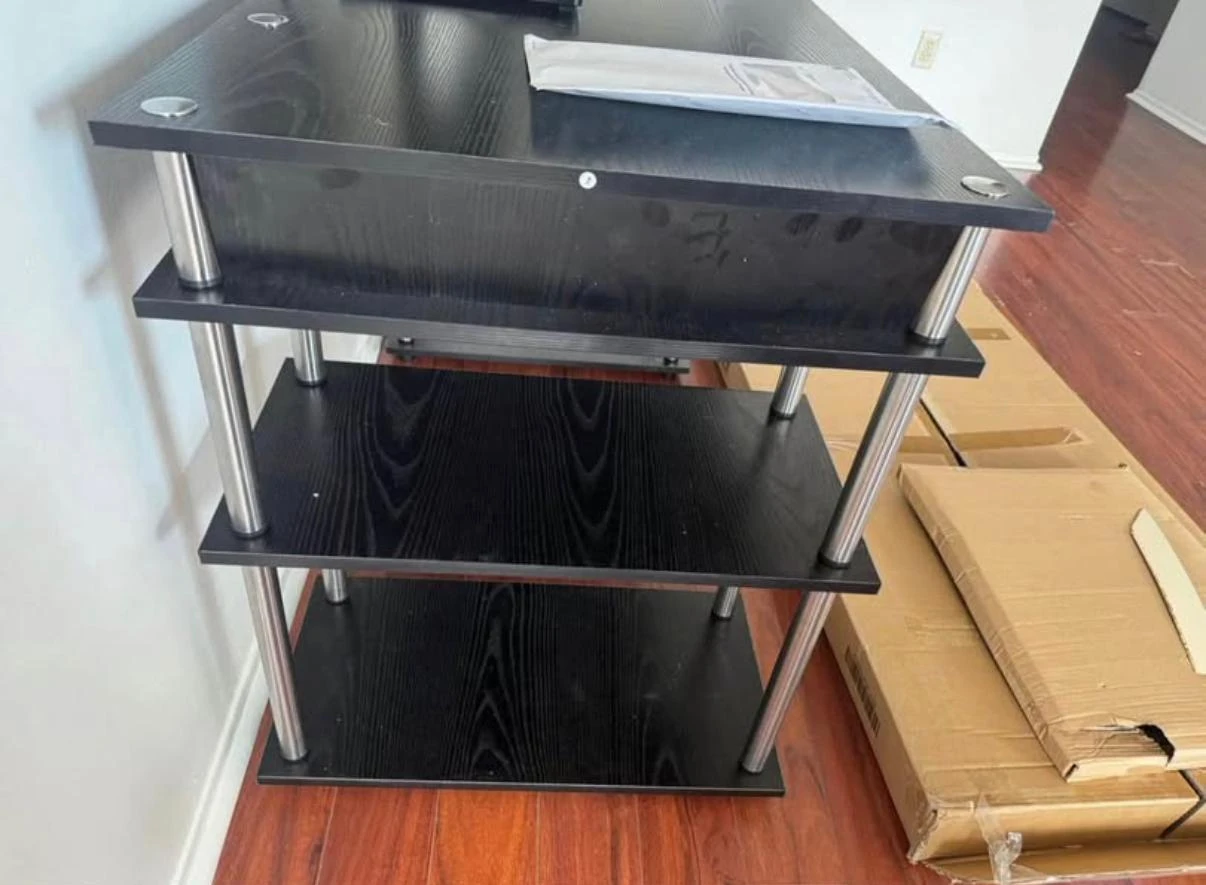 Table with shelf - photo 4