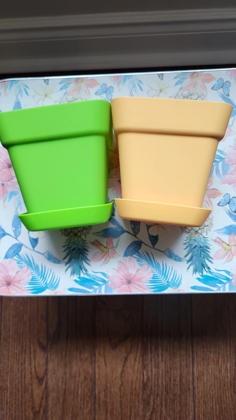 5 pieces plastic plant pots
