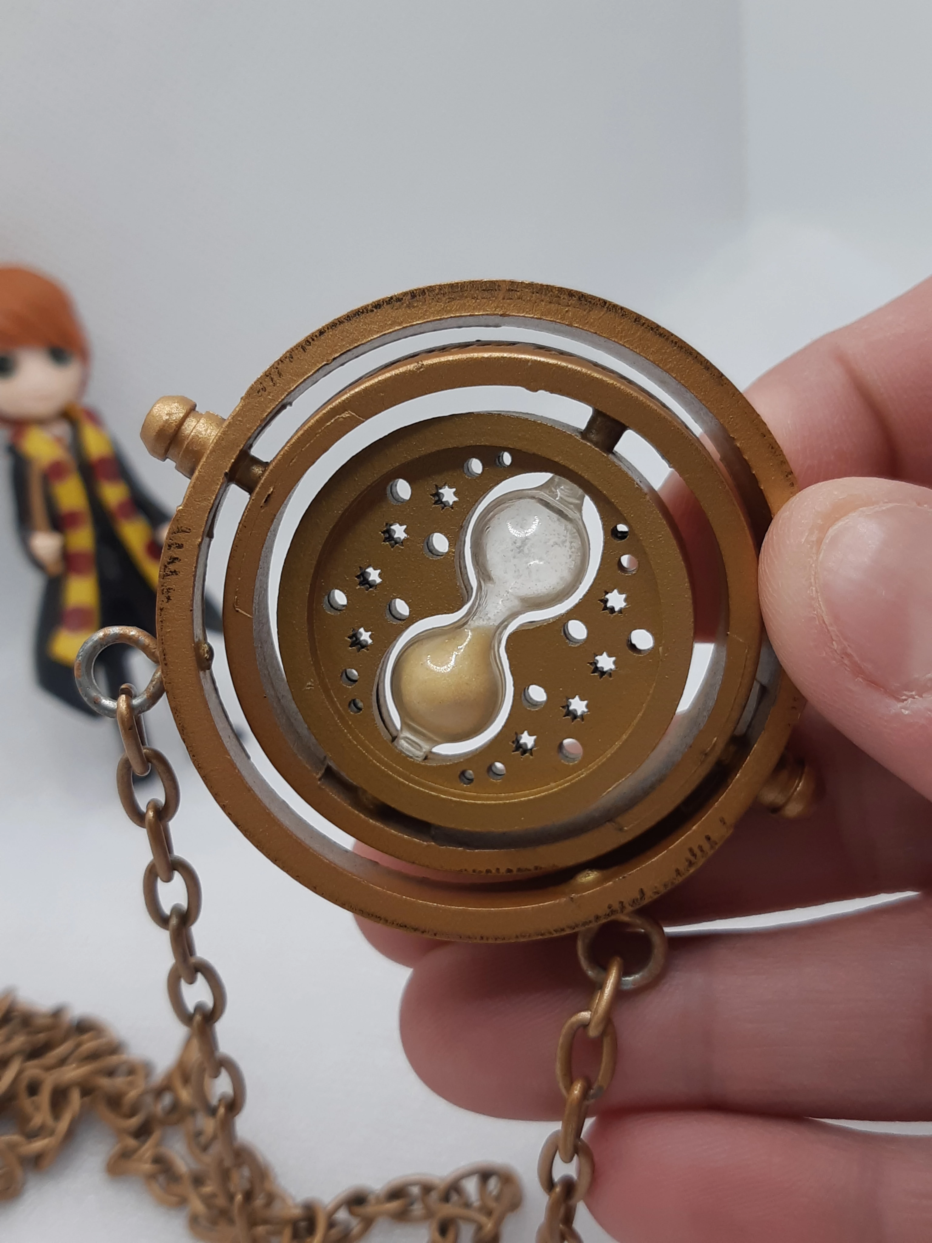 Harry Potter Time Turner necklace and Magical Mini figurine - photo 4