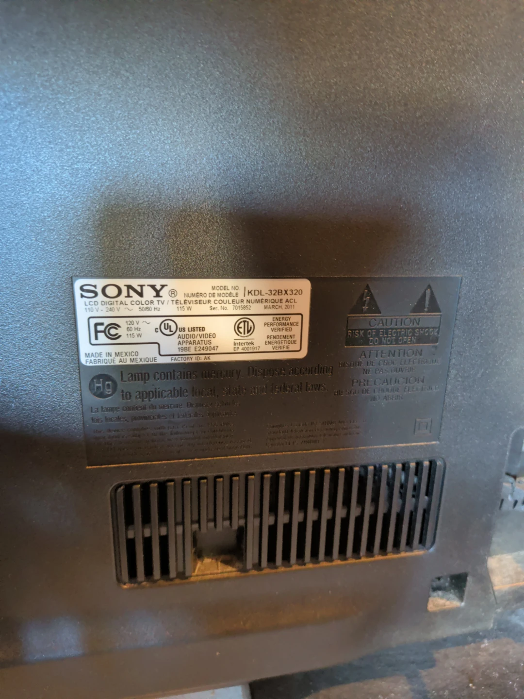 Sony Bravia 32 inch LCD TV KDL-32BX320 - photo 2