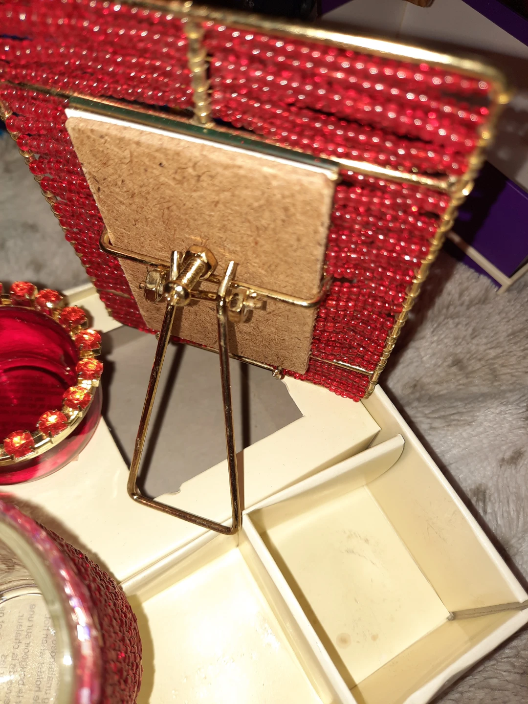 Giftcraft Red Beaded Photo Frame & Glass Candle Holder Set - photo 3