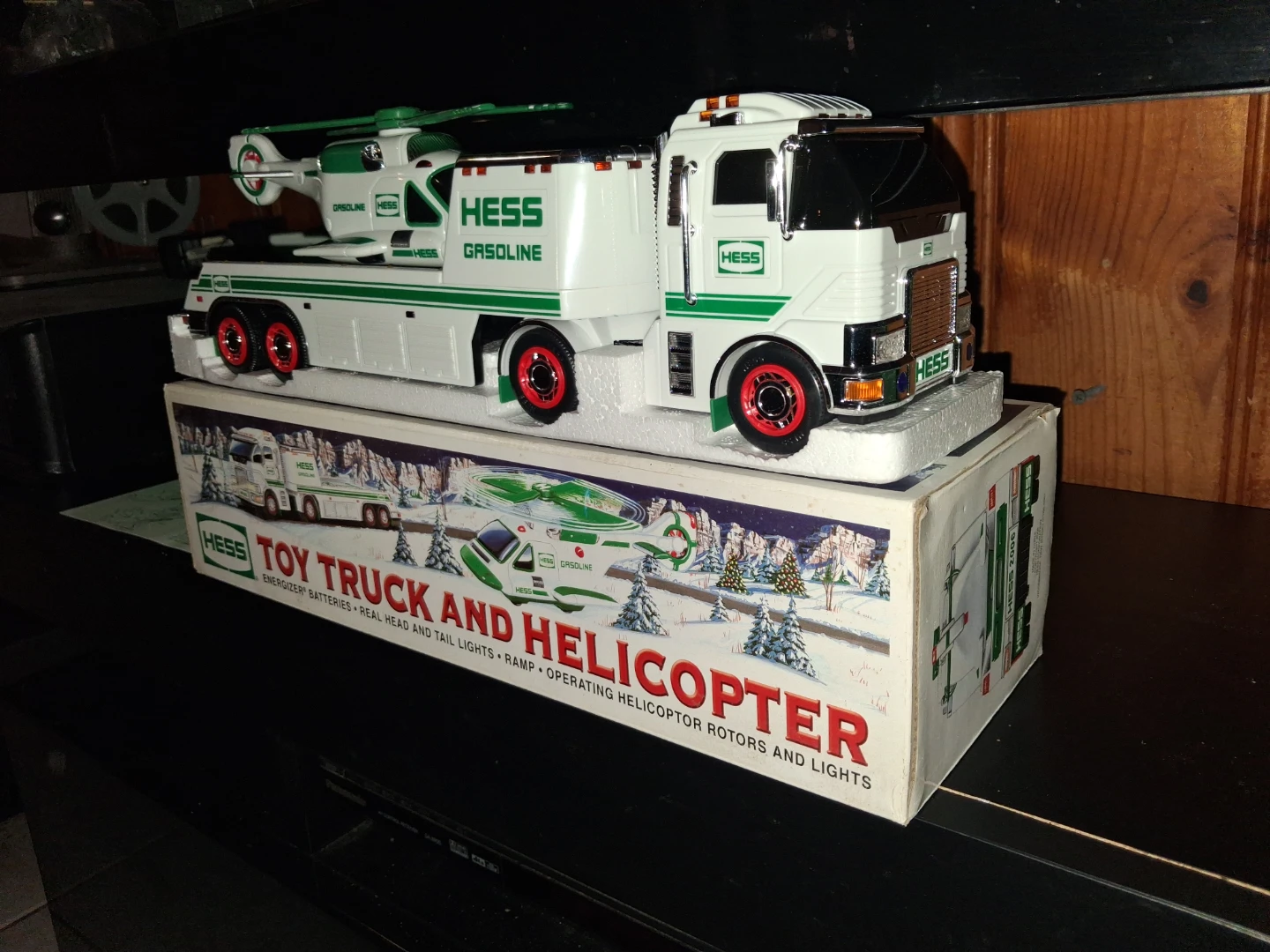 2006 Hess Toy Truck and Helicopter - photo 2
