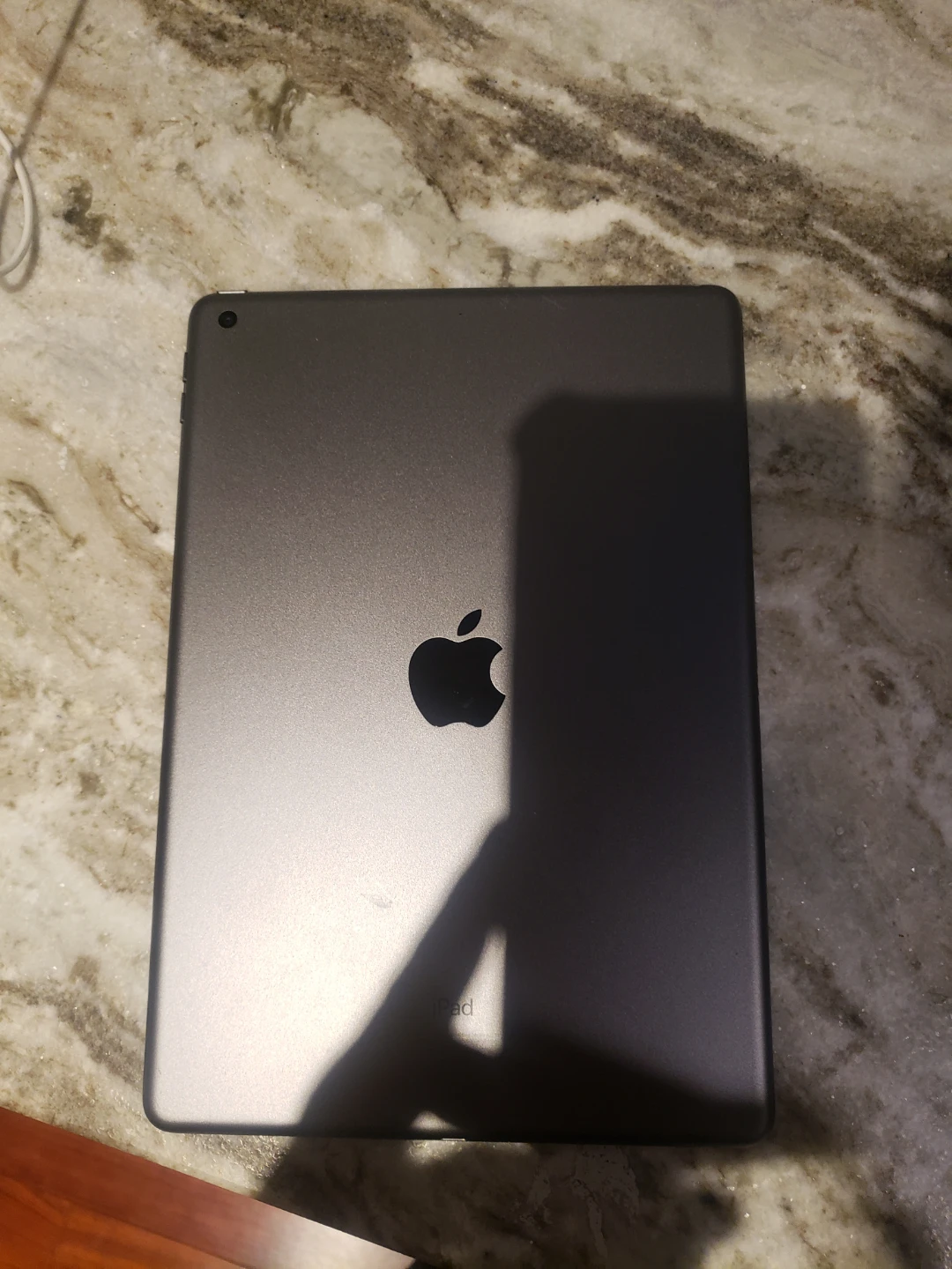 Apple iPad (8th Generation) Model A2270 - photo 4