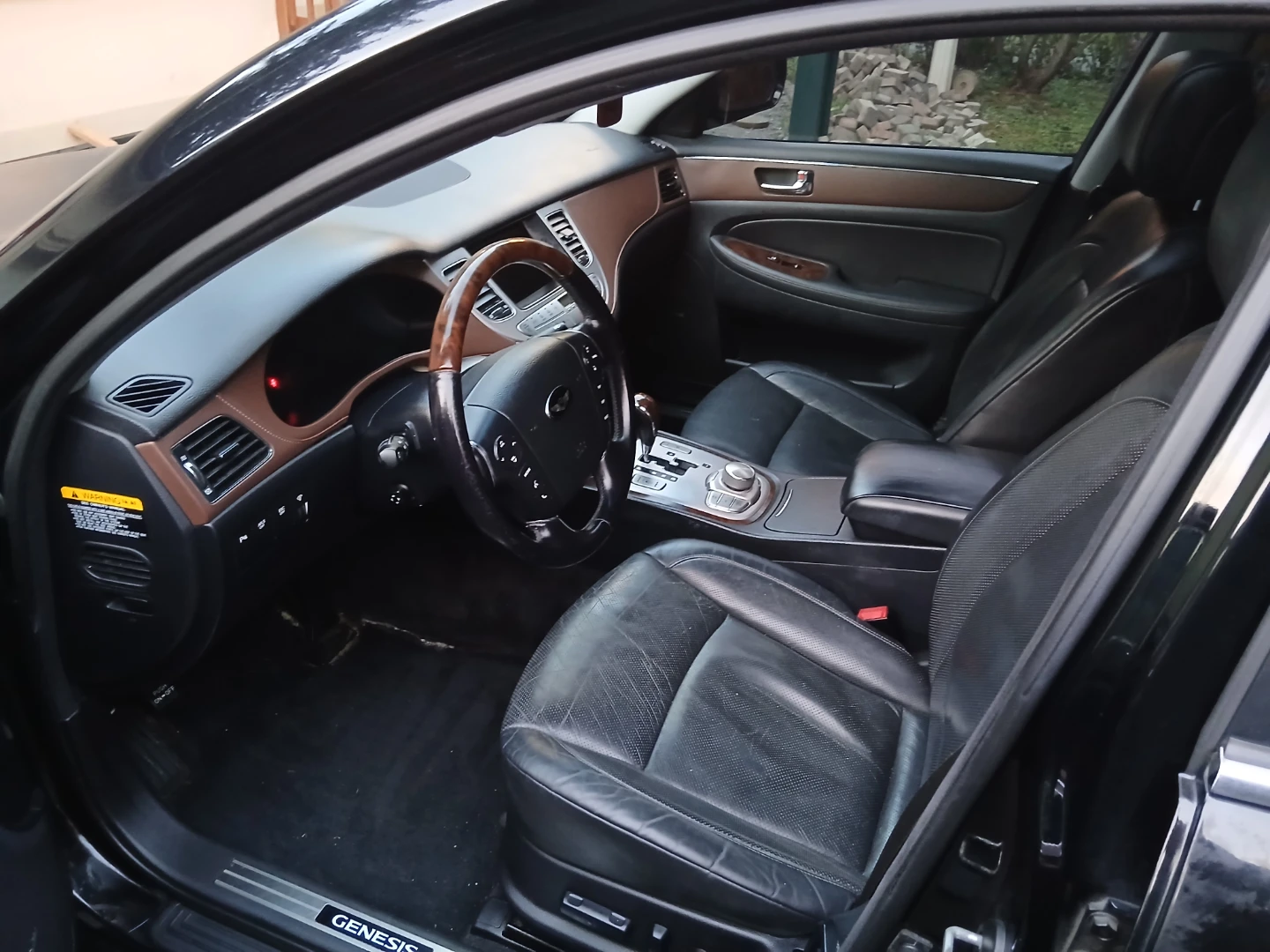 Hyundai Genesis Sedan - photo 4