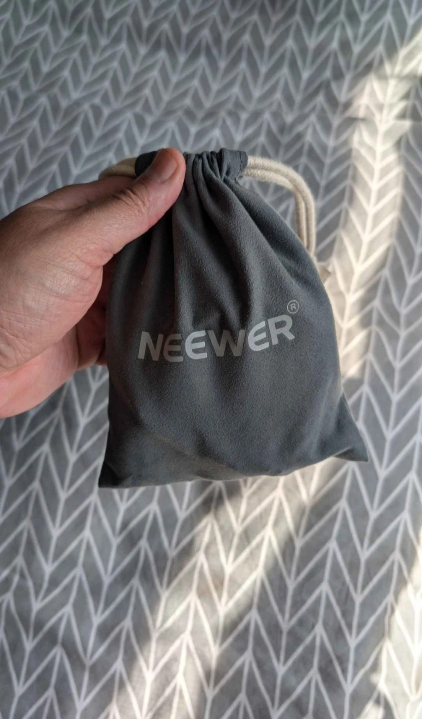 Neewer CM28 Wireless Microphone System - photo 5