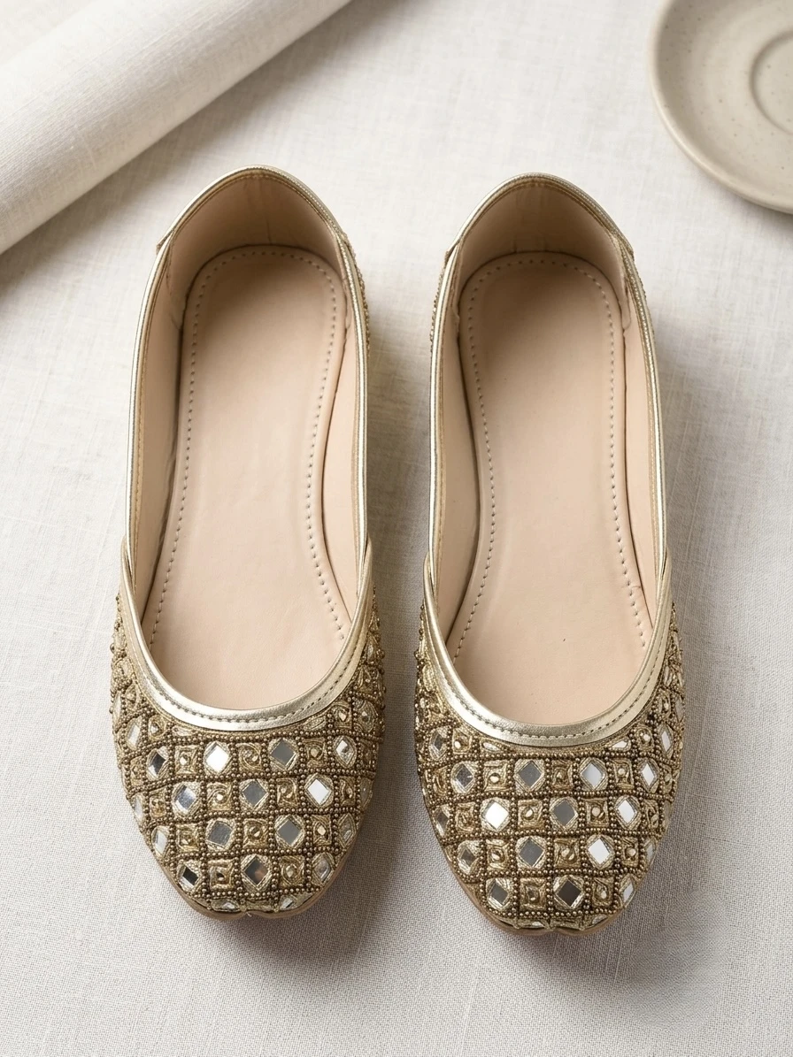 Gold Mirror Work Juttis