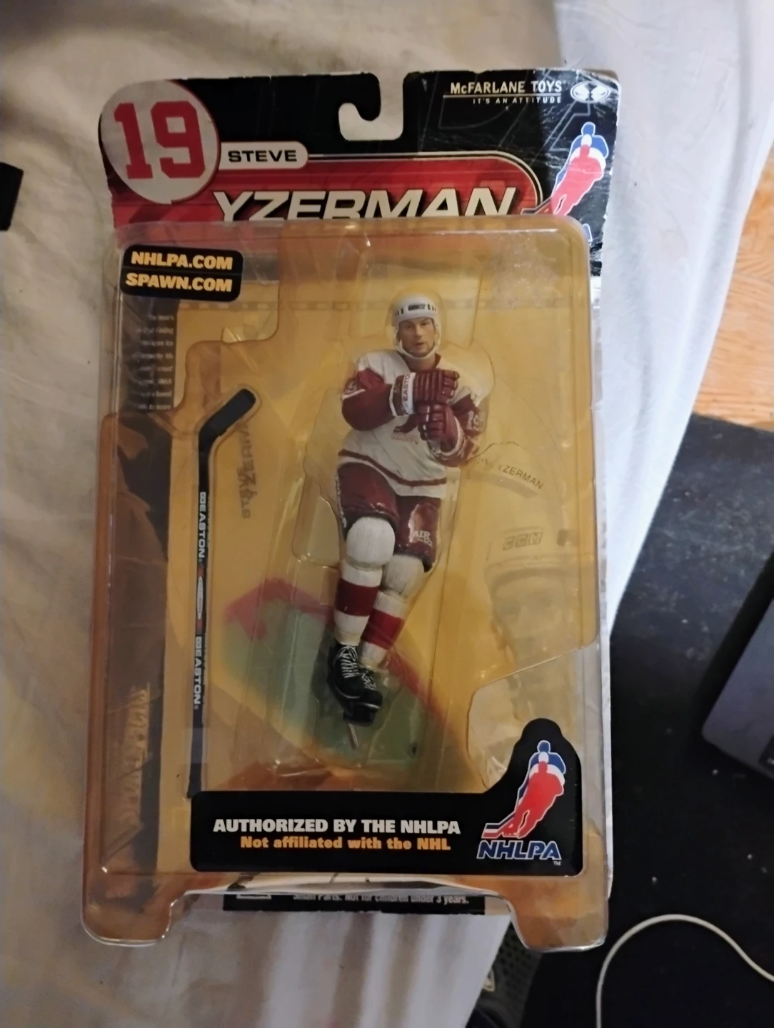 McFarlane NHL SportsPicks Steve Yzerman Figure