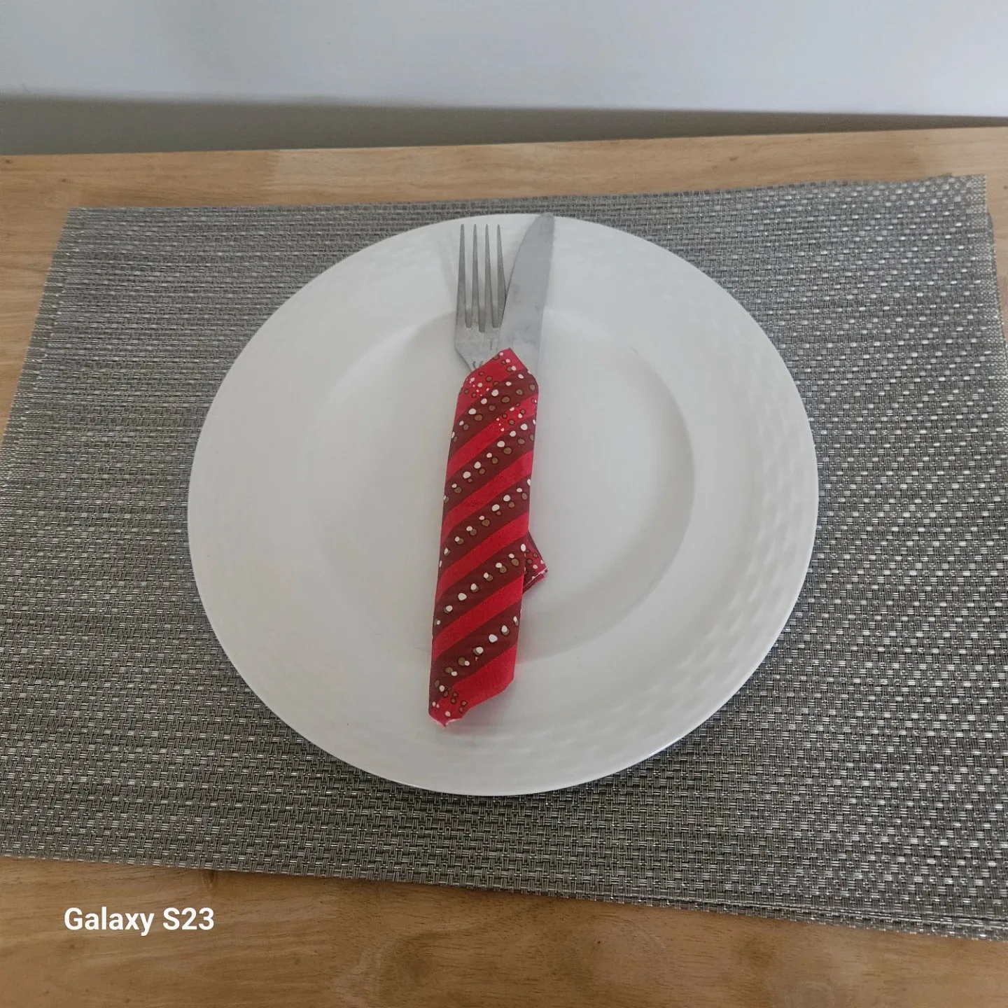 Set of  5 woven silver glittery  placemats