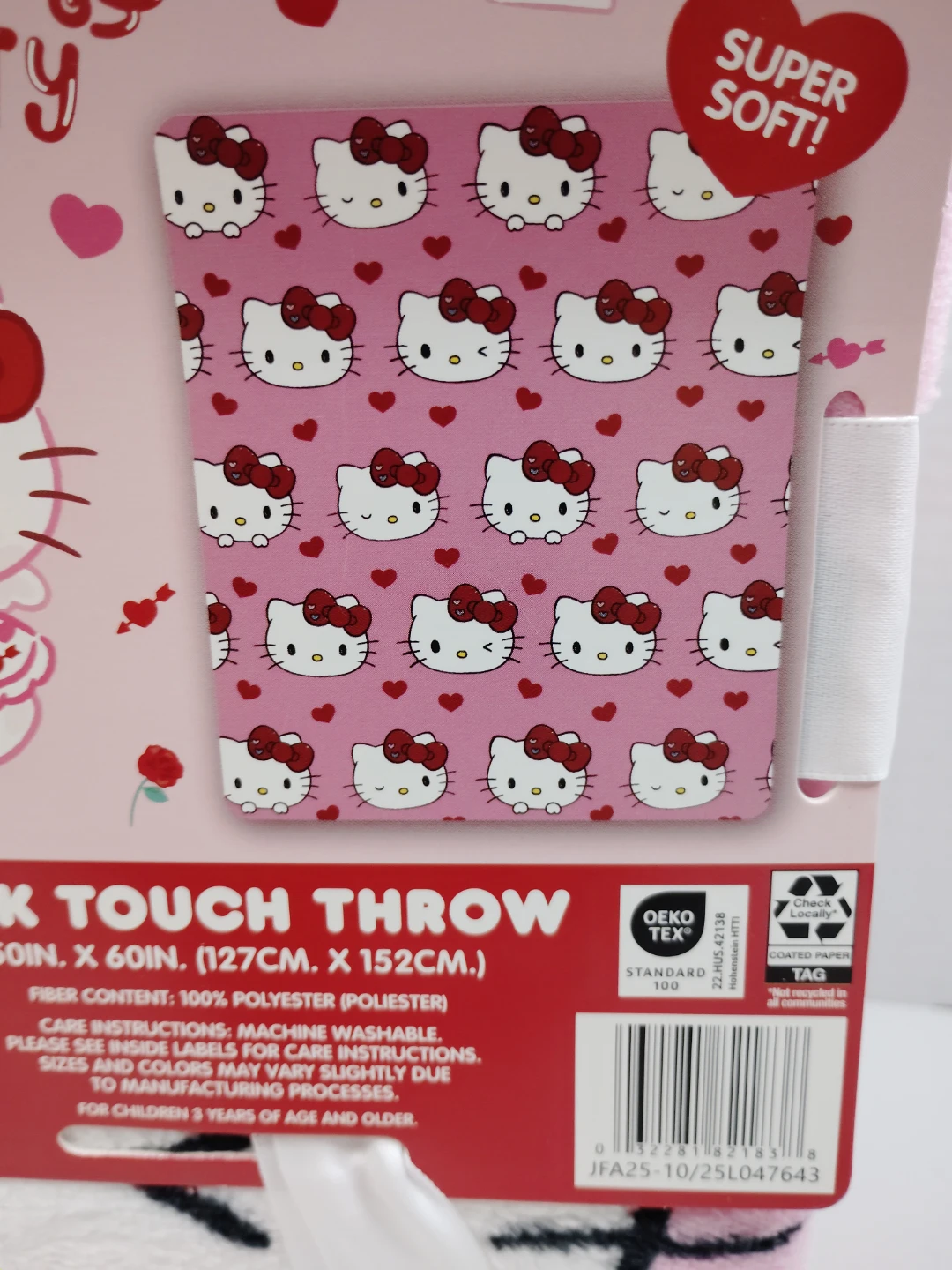 Hello Kitty Silk Touch Throw Blanket - photo 4