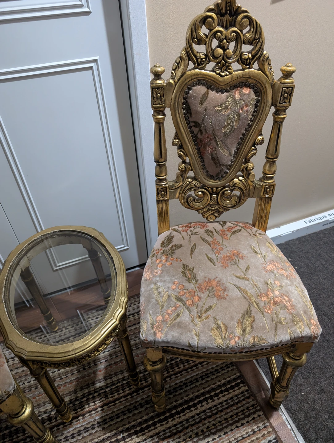 Kids Vintage Ornate Gold Chairs and Glass Top Side Table - photo 2