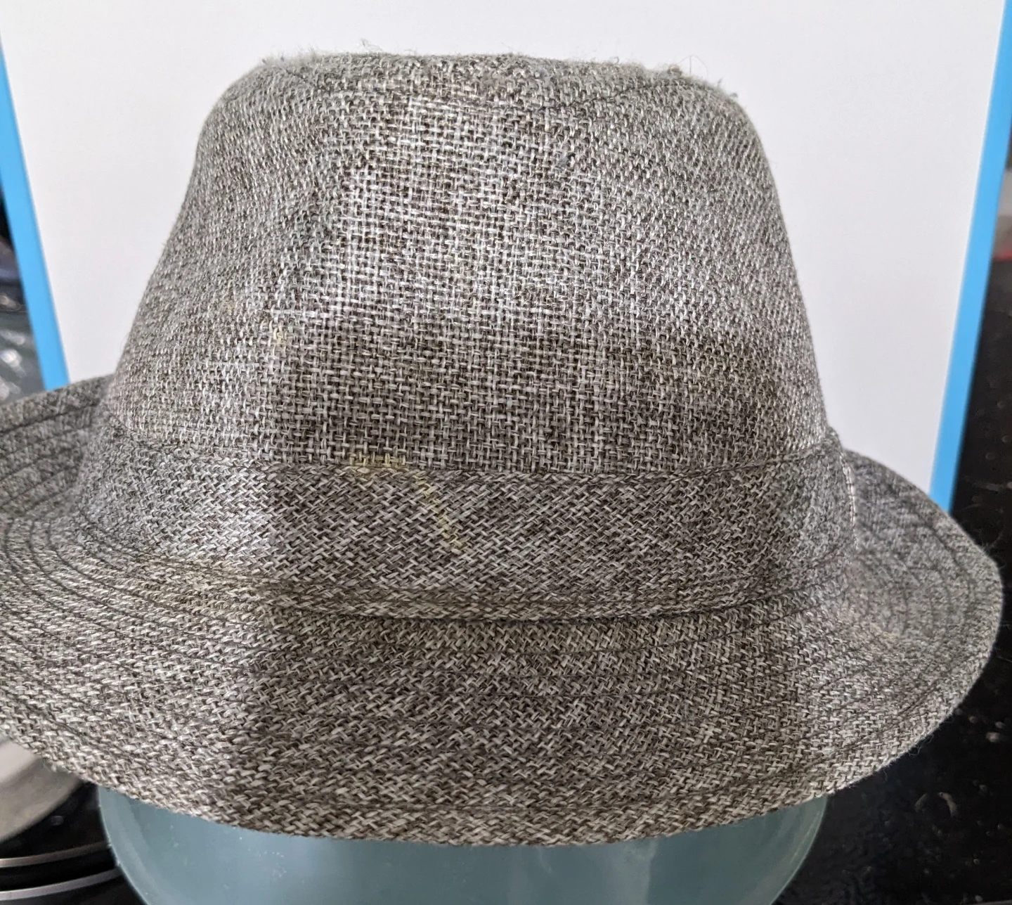 Grey-and-white/greige Fedora #freecycle - photo 2