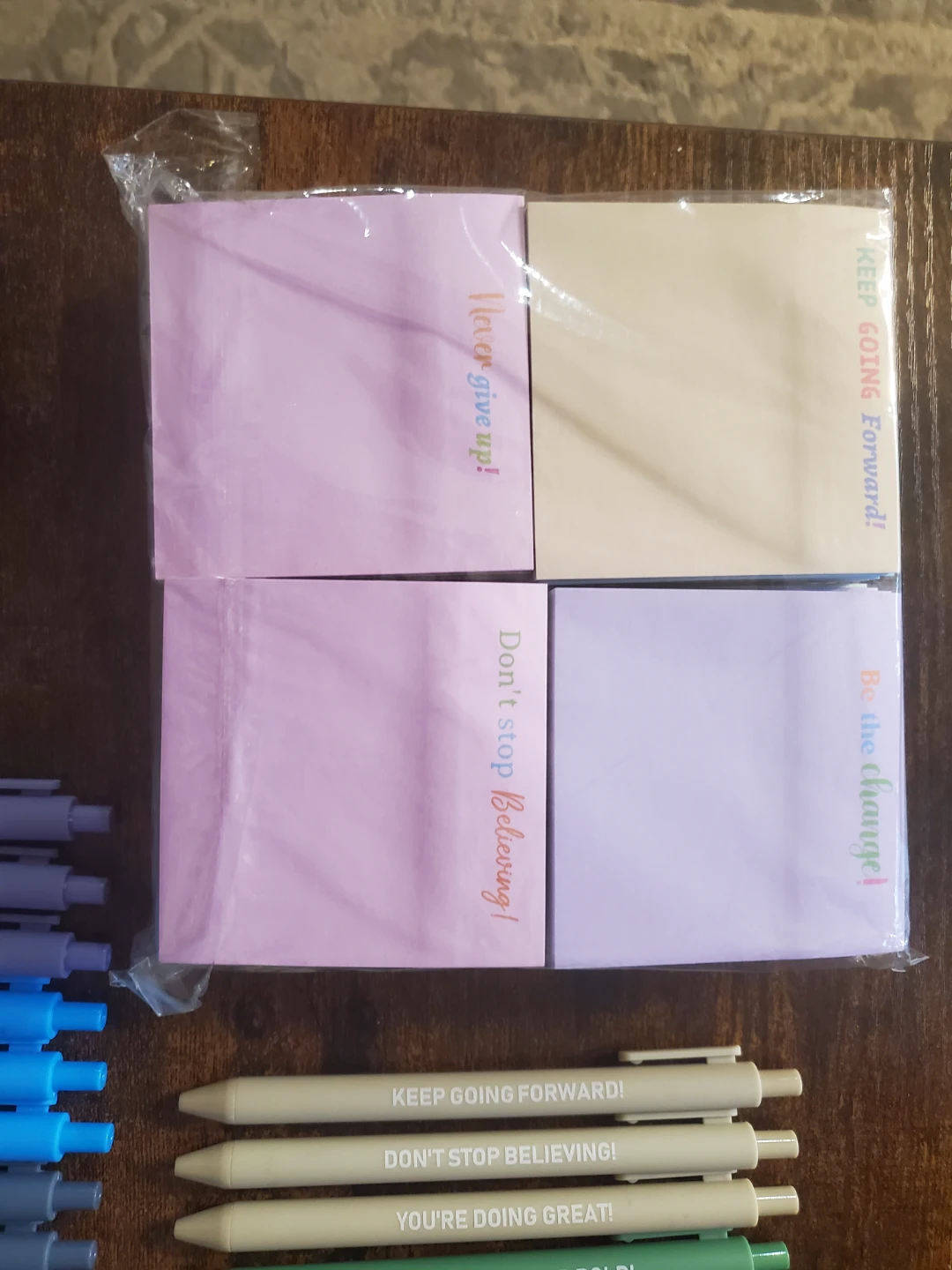 60 Pc. Motivational Pen and Sticky Note Stationery Set...New - photo 3