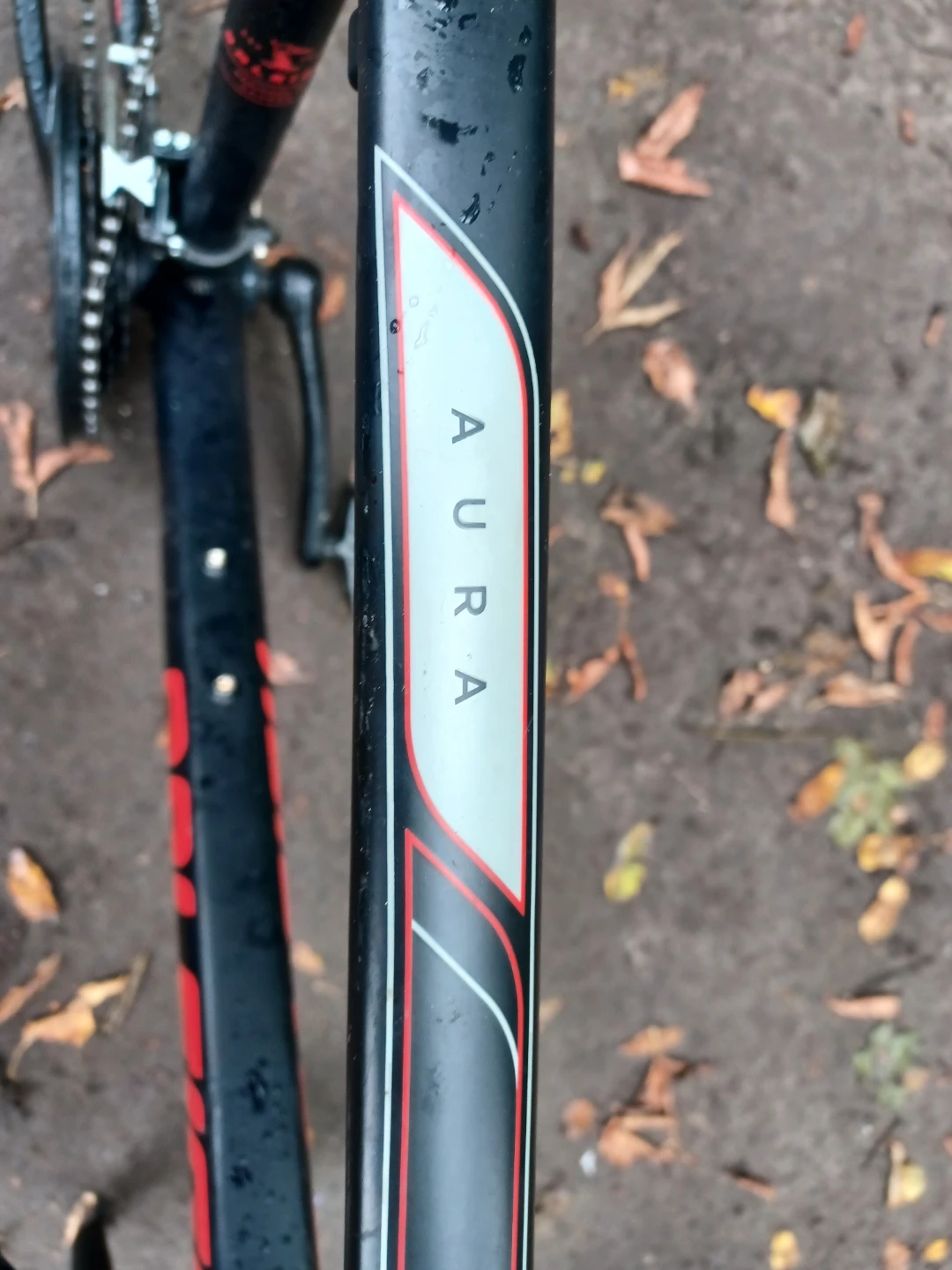 Raleigh Transfer Hybrid Bike - Great Condition - photo 3