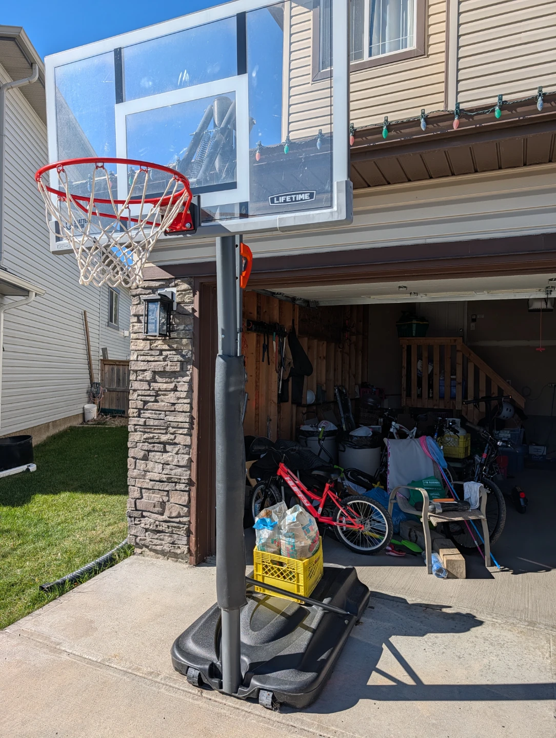Basketball net for sale, hardly used.