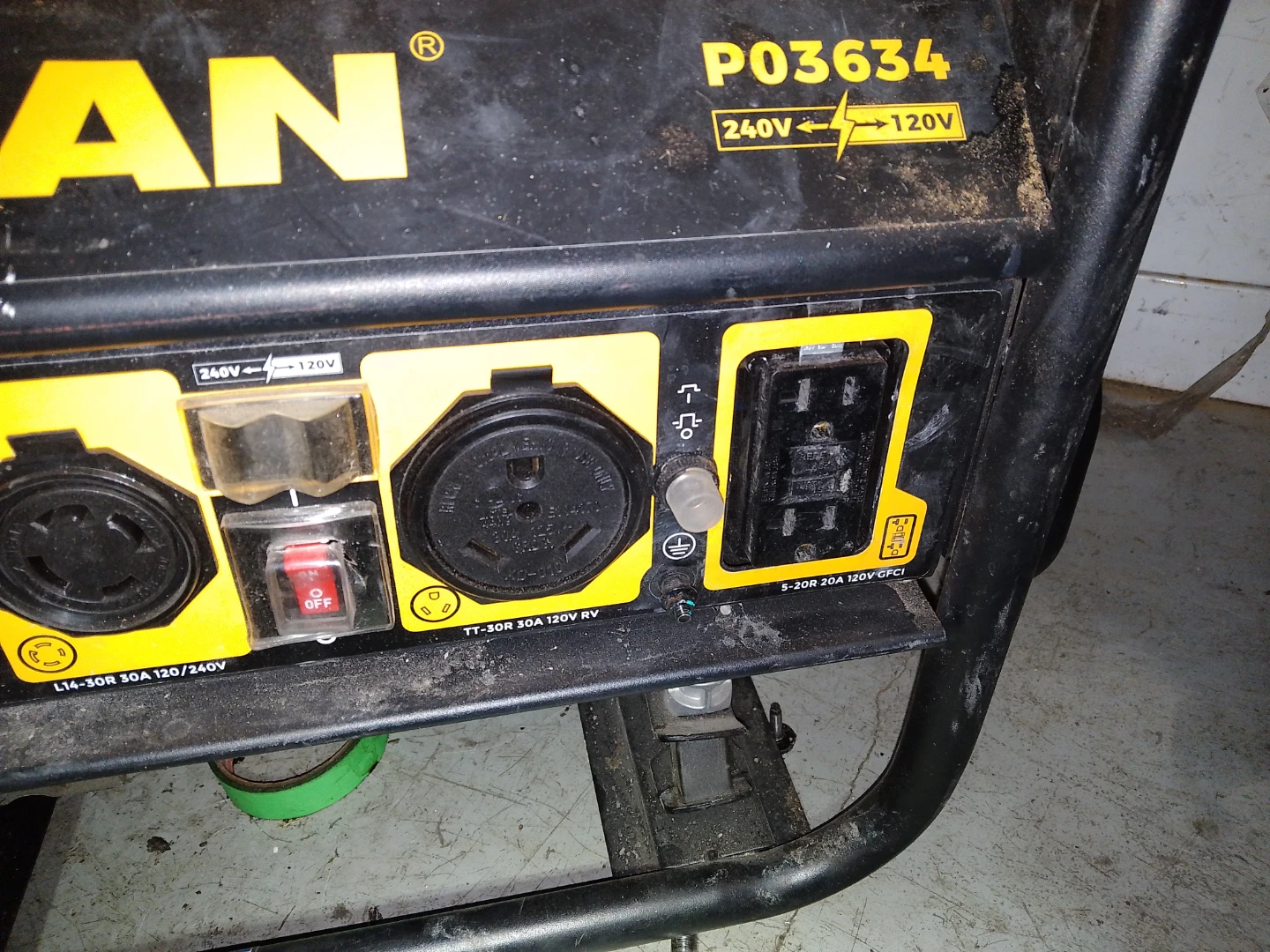 Firman P03634 Portable Generator 4550W/3650W - photo 3