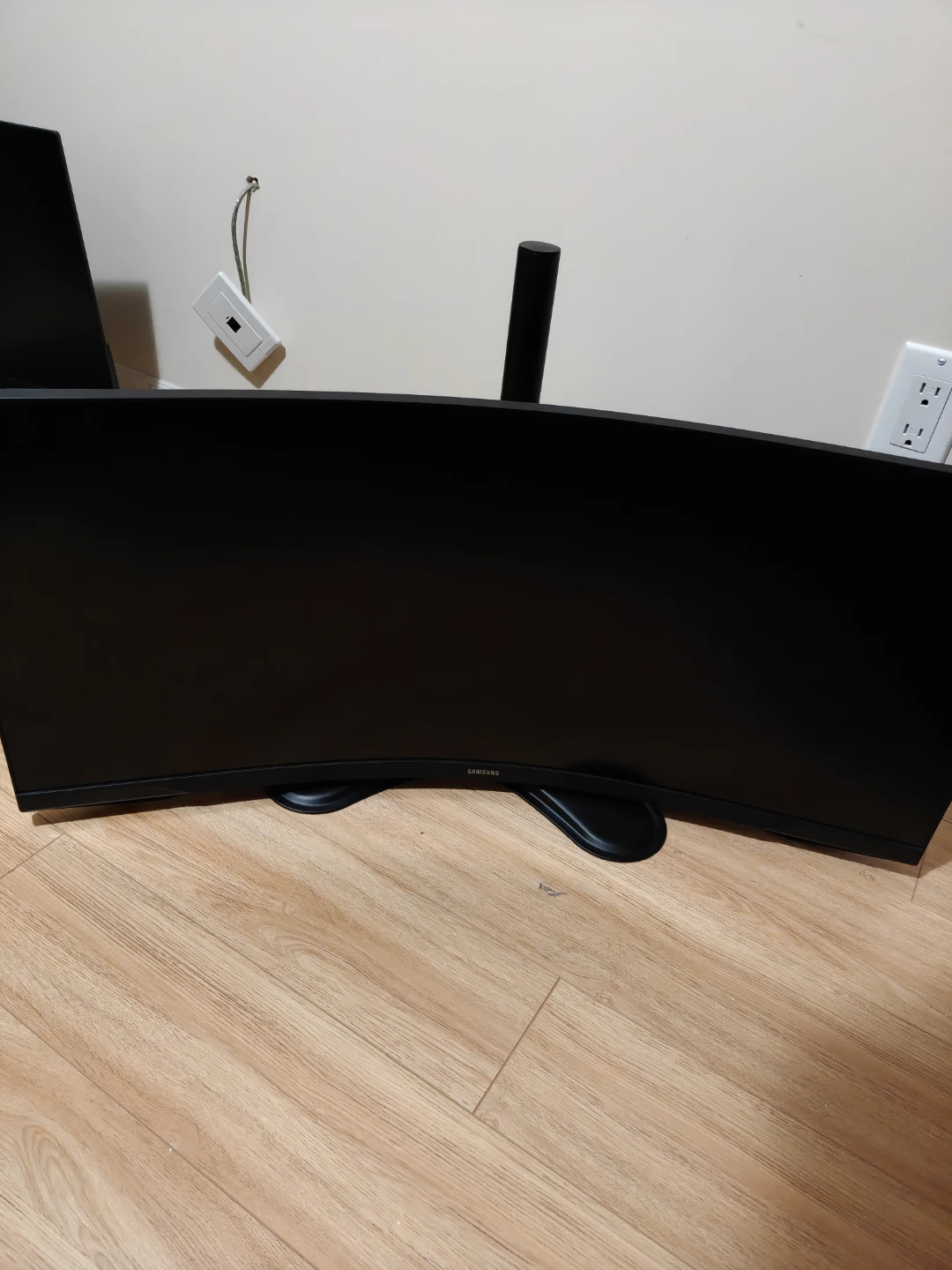 Samsung Curved Gaming Monitor (Odyssey)with VIVO Stand
