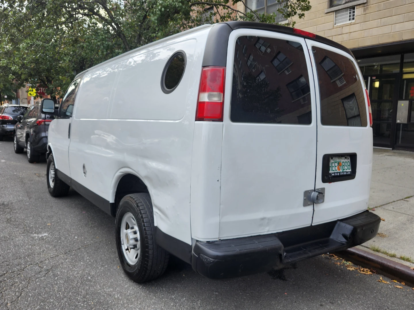 2016 Chevrolet Express Cargo Van - photo 5