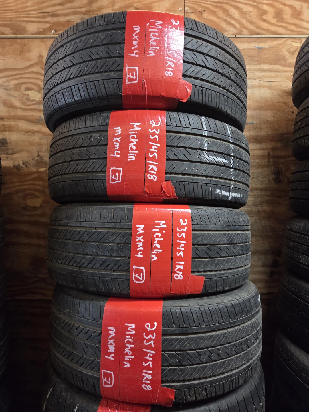 Set of 4 Michelin Primacy MXM4 Tires 235/45R18