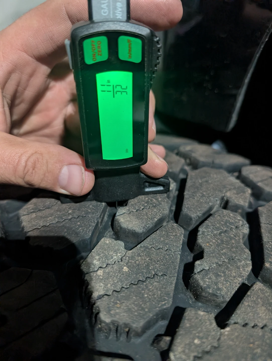 Set of 4 All-Terrain Truck Tires Firestone Destination X/T - photo 4