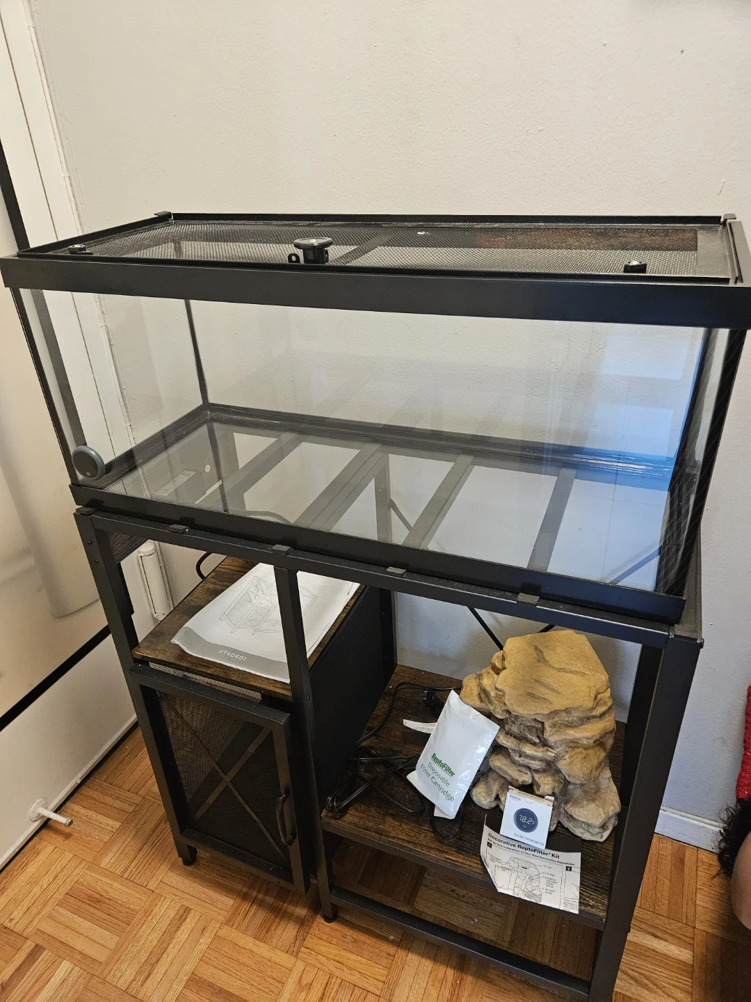 Reptile Tank with Metal Stand