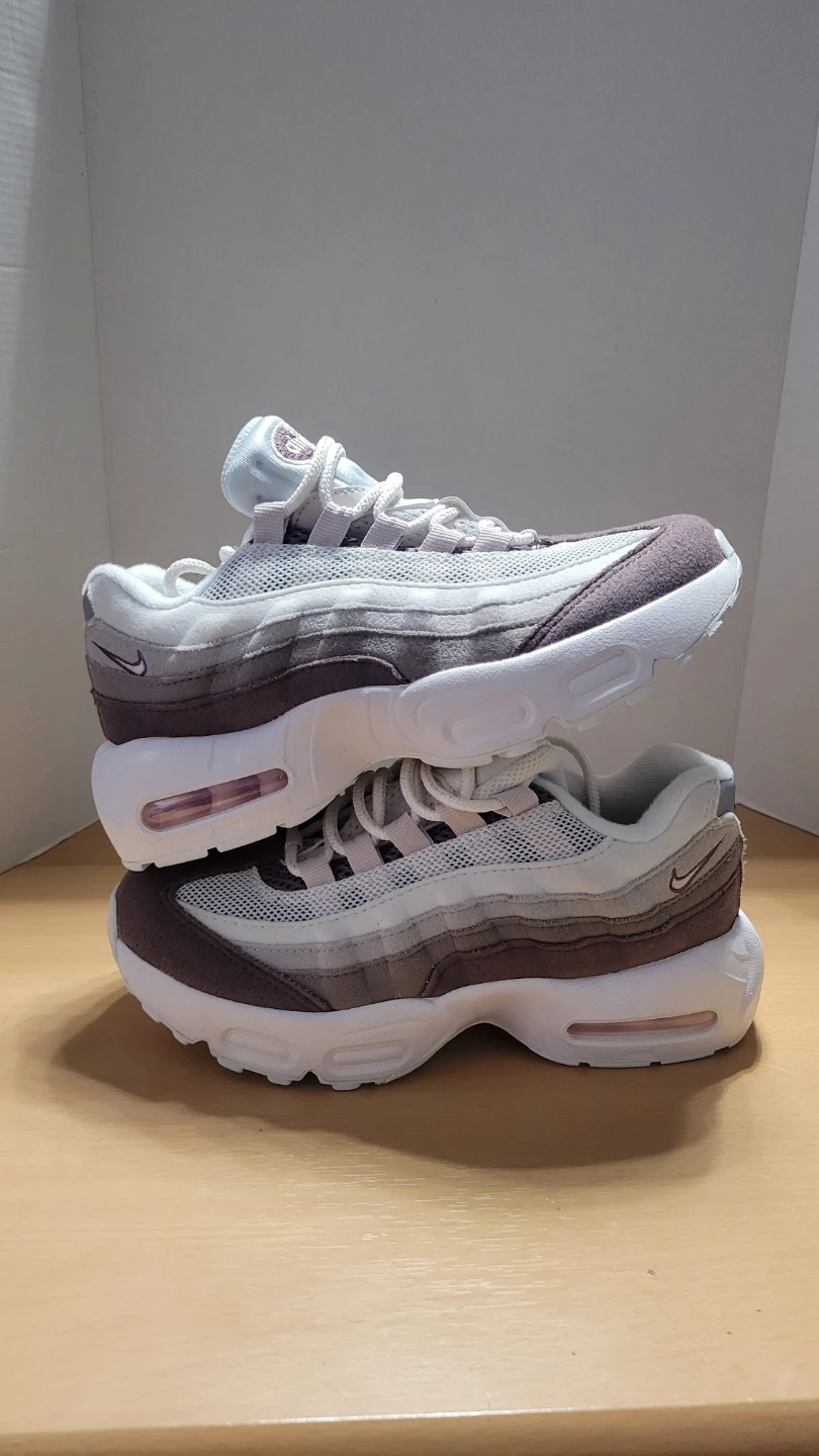 Nike Air Max 95 Size 2Y Brand new