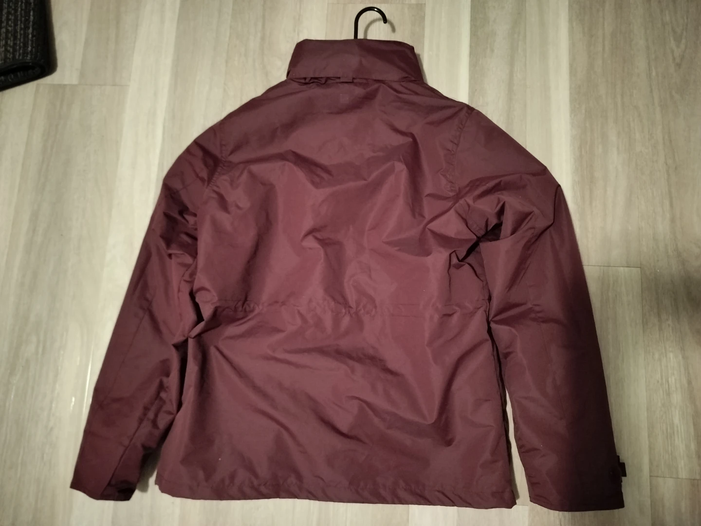 Mountain Warehouse burgundy rain jacket - photo 3