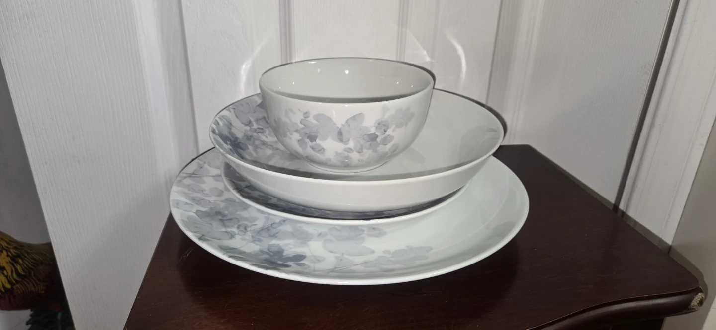 Trudeau Porcelain Dinnerware Set