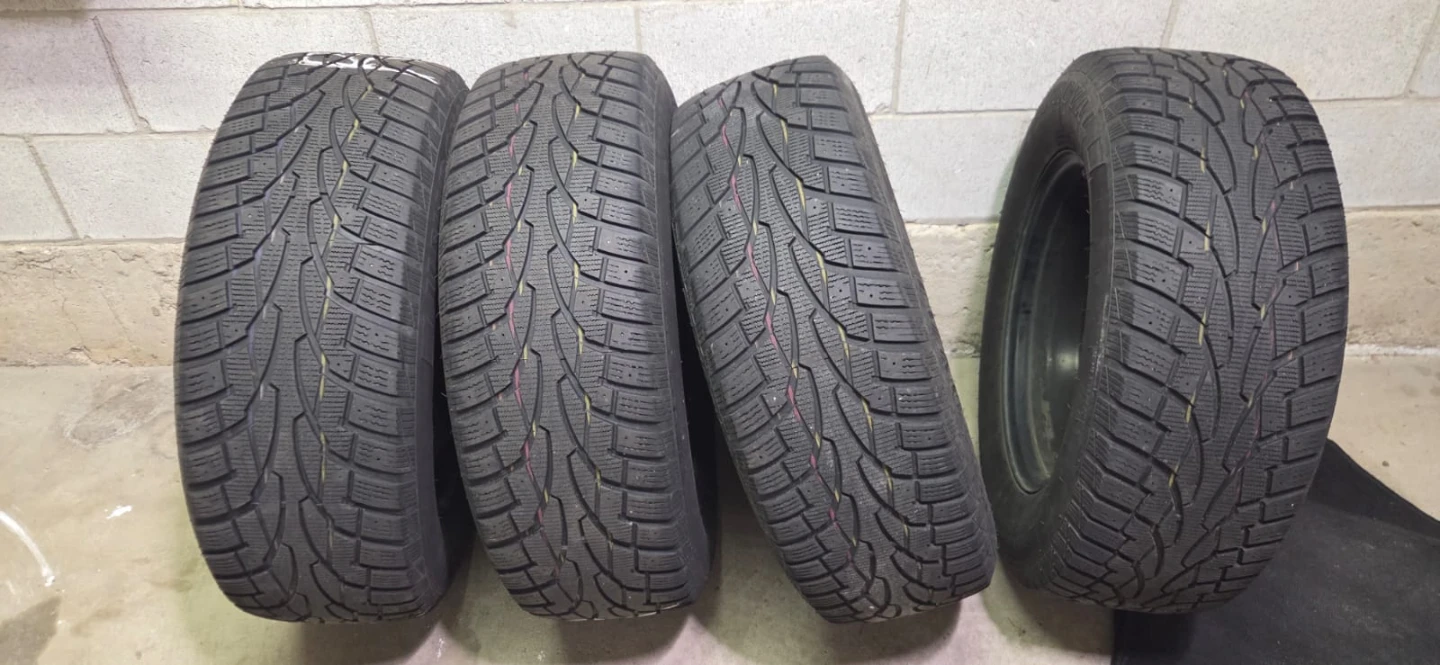 4 Winter Tires on Rims + TPMS — Uniroyal 245/65R17 — Honda Pilot