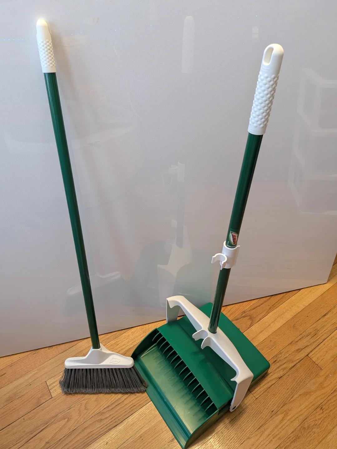 Libman Lobby Broom & Upright Dustpan