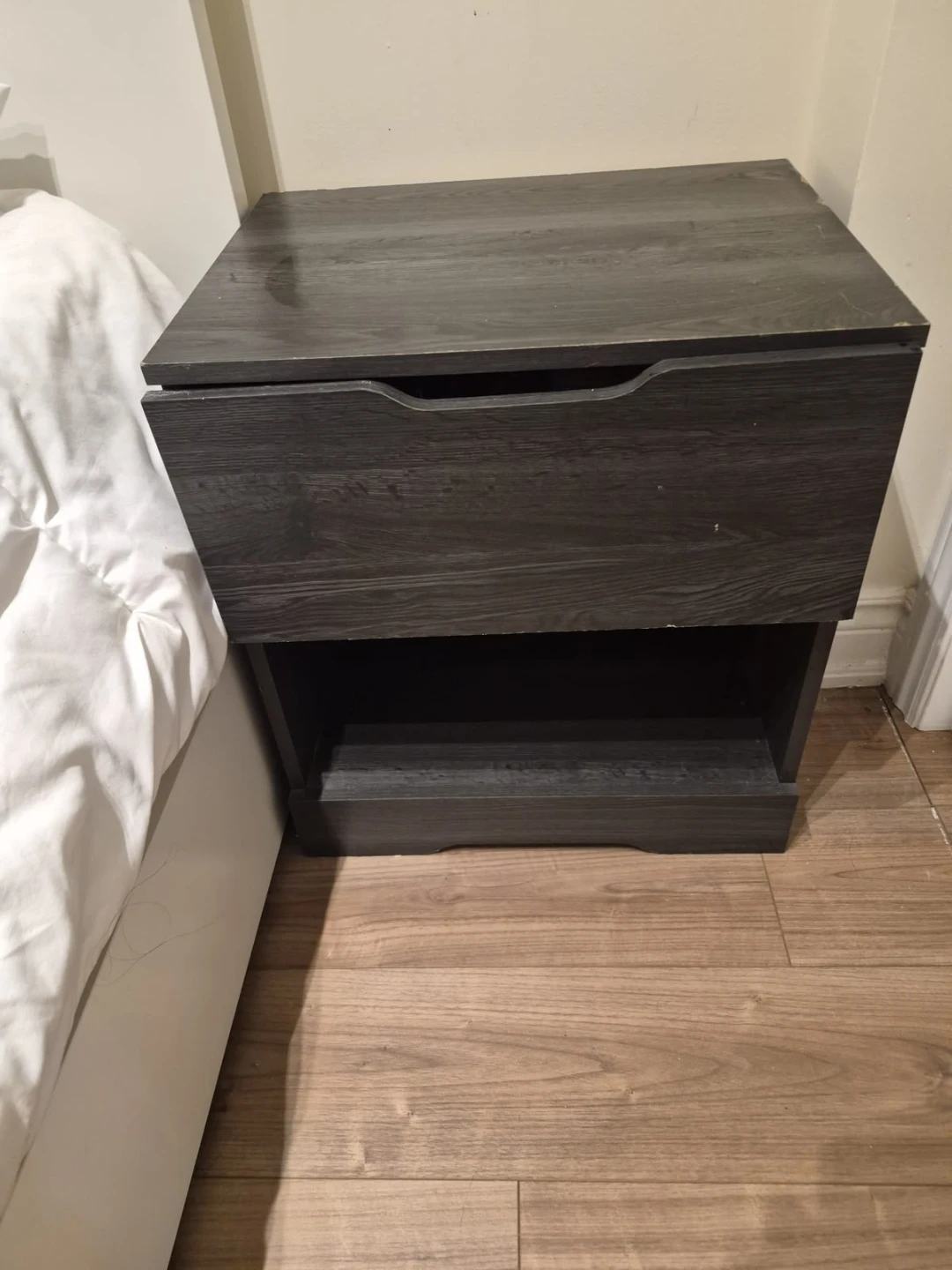 Dark Wood Grain Nightstand