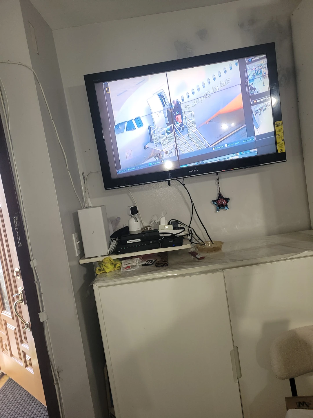 Sony Bravia Television - photo 3