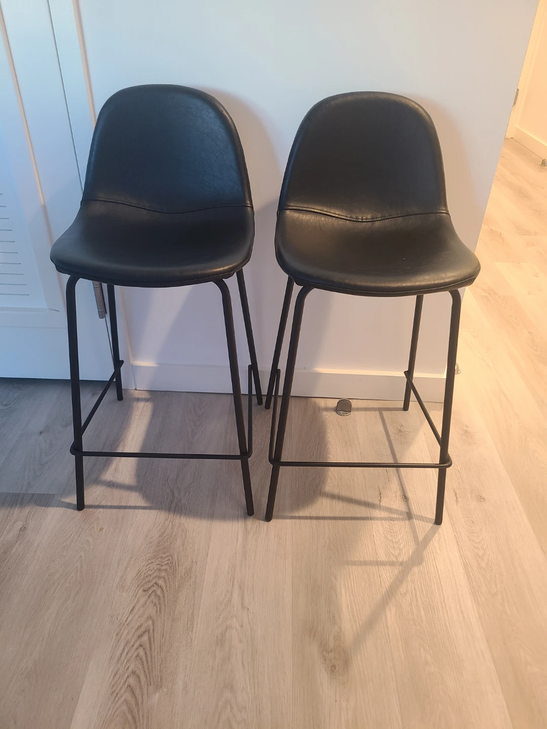 Set of 2 Black Faux Leather Bar stools