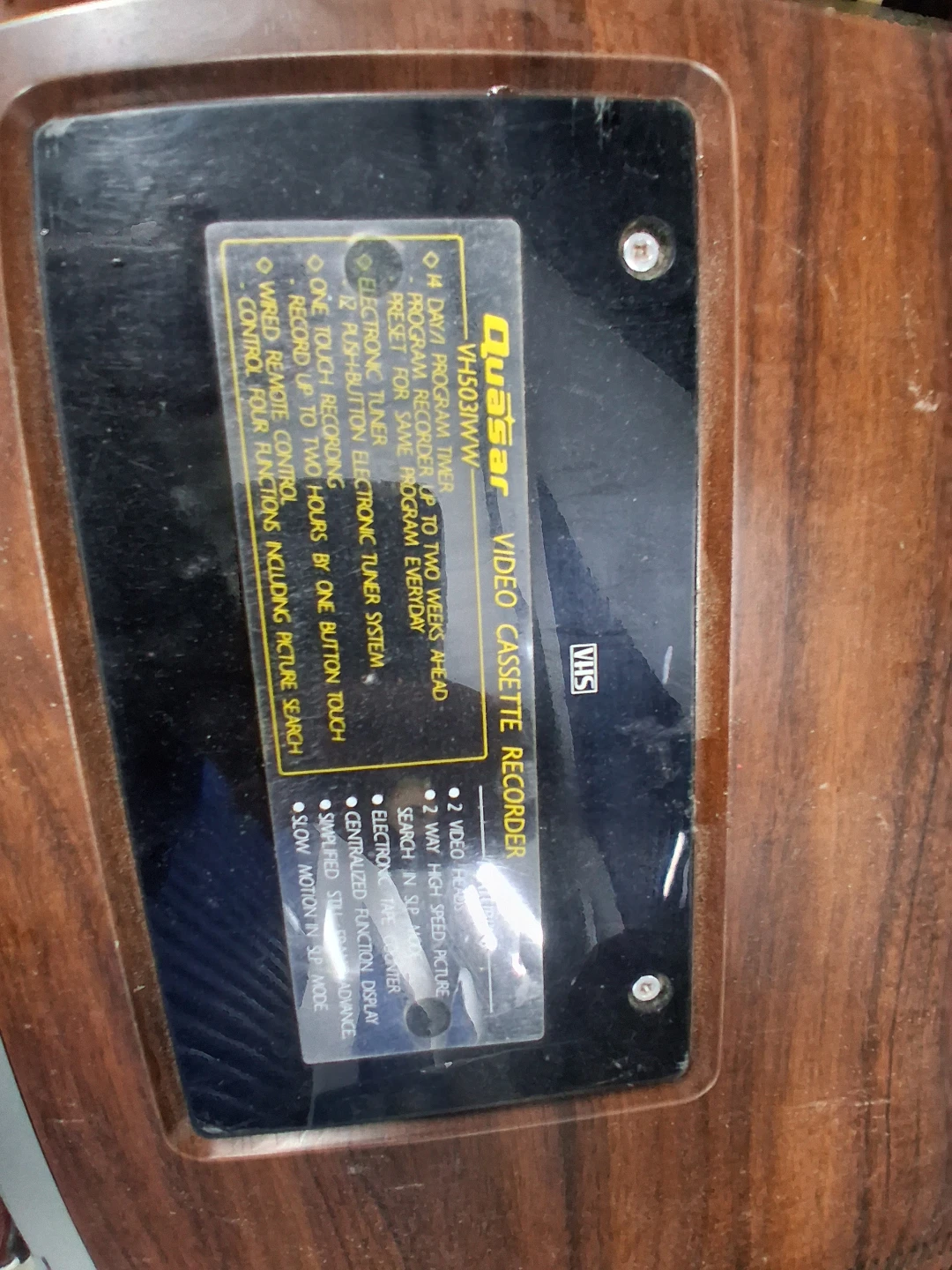 Quasar VH5031WW VHS Video Cassette Recorder - photo 3