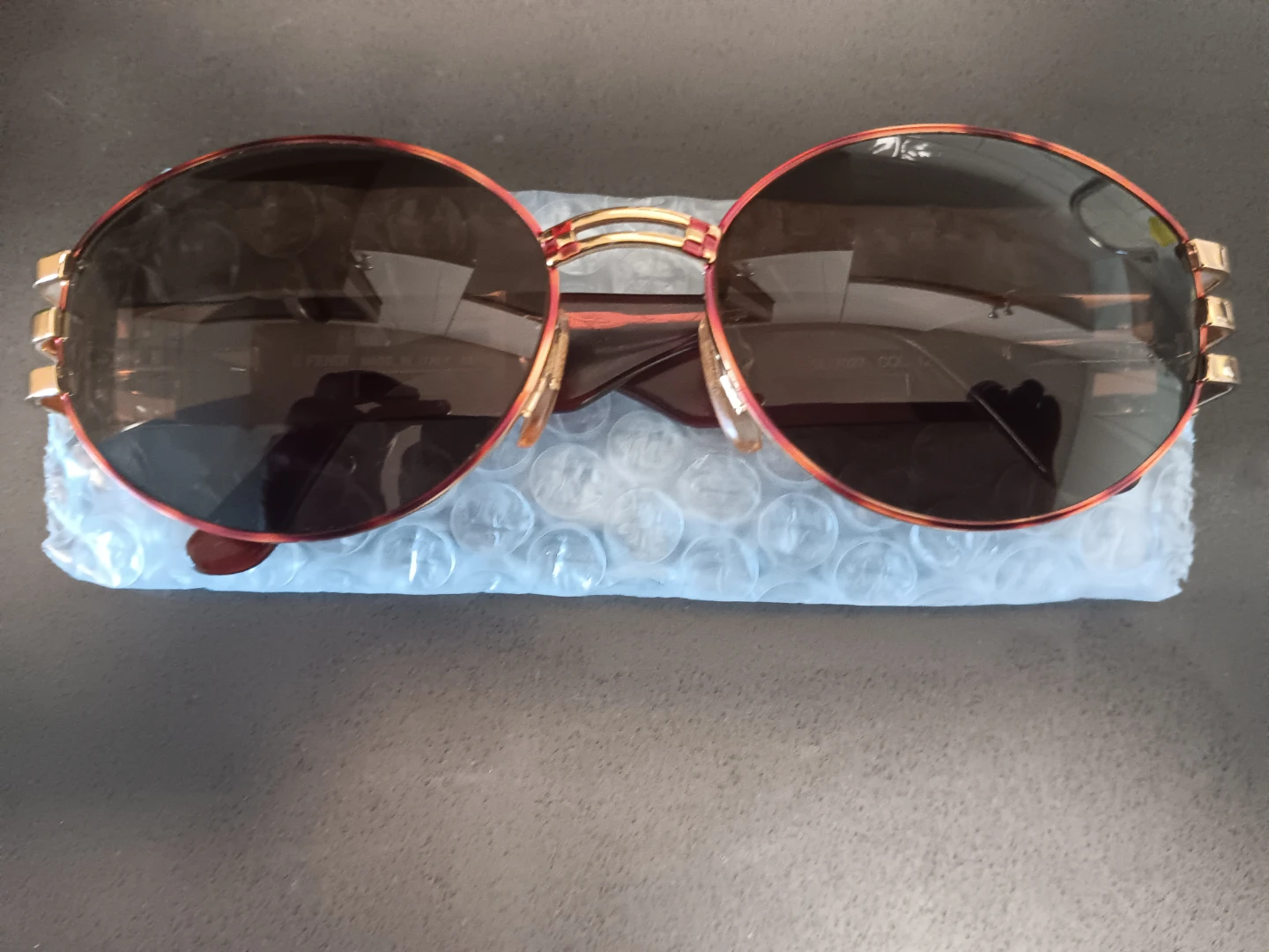 FENDI 90'S Vintage Gold Frame Sunglasses Tortoiseshell Temples - photo 2