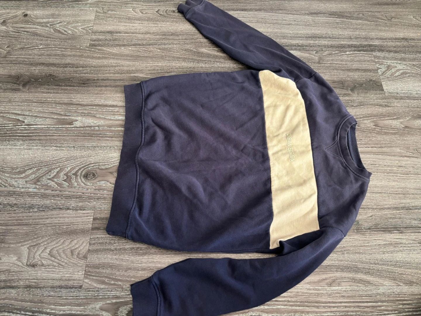 Urban Edition Crewneck Sweatshirt - photo 2