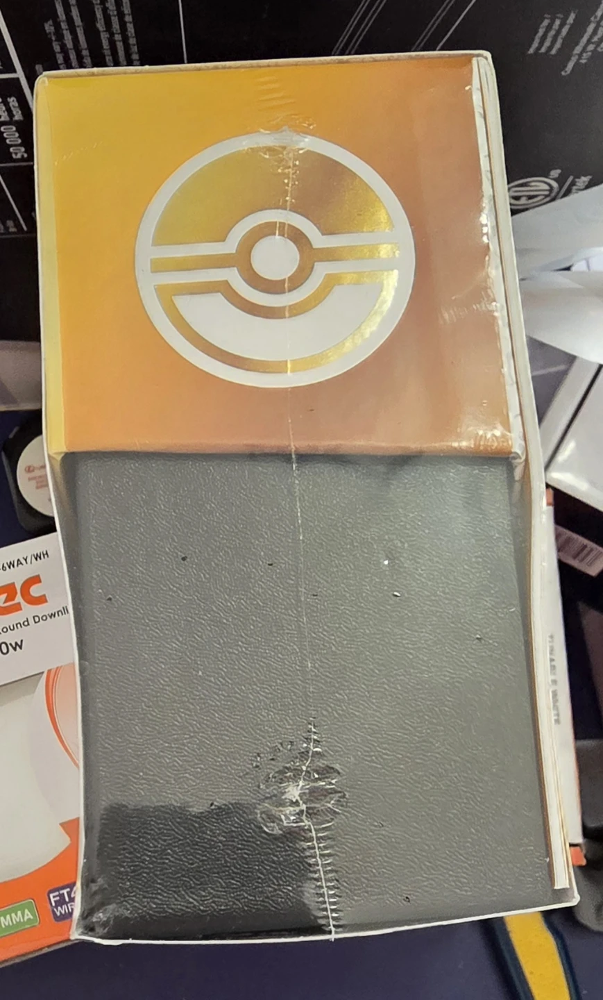 Pokemon 30th ETB - READ - photo 4