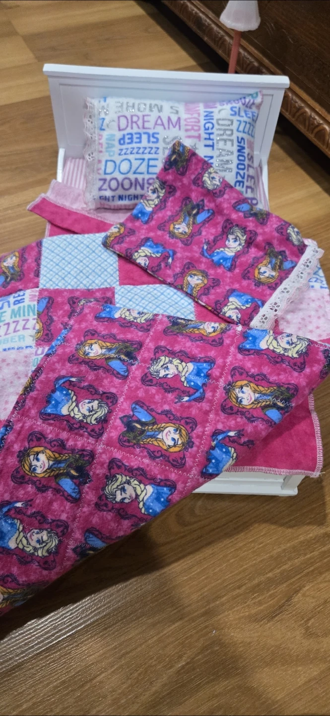 White Doll Bed with Frozen Bedding - photo 4