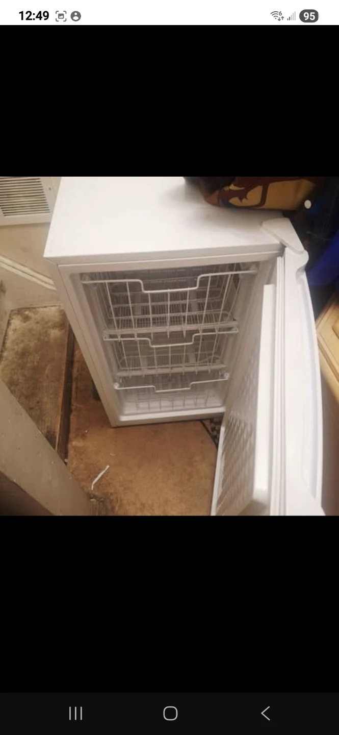 arctic king freezer 3.0 cubic feet