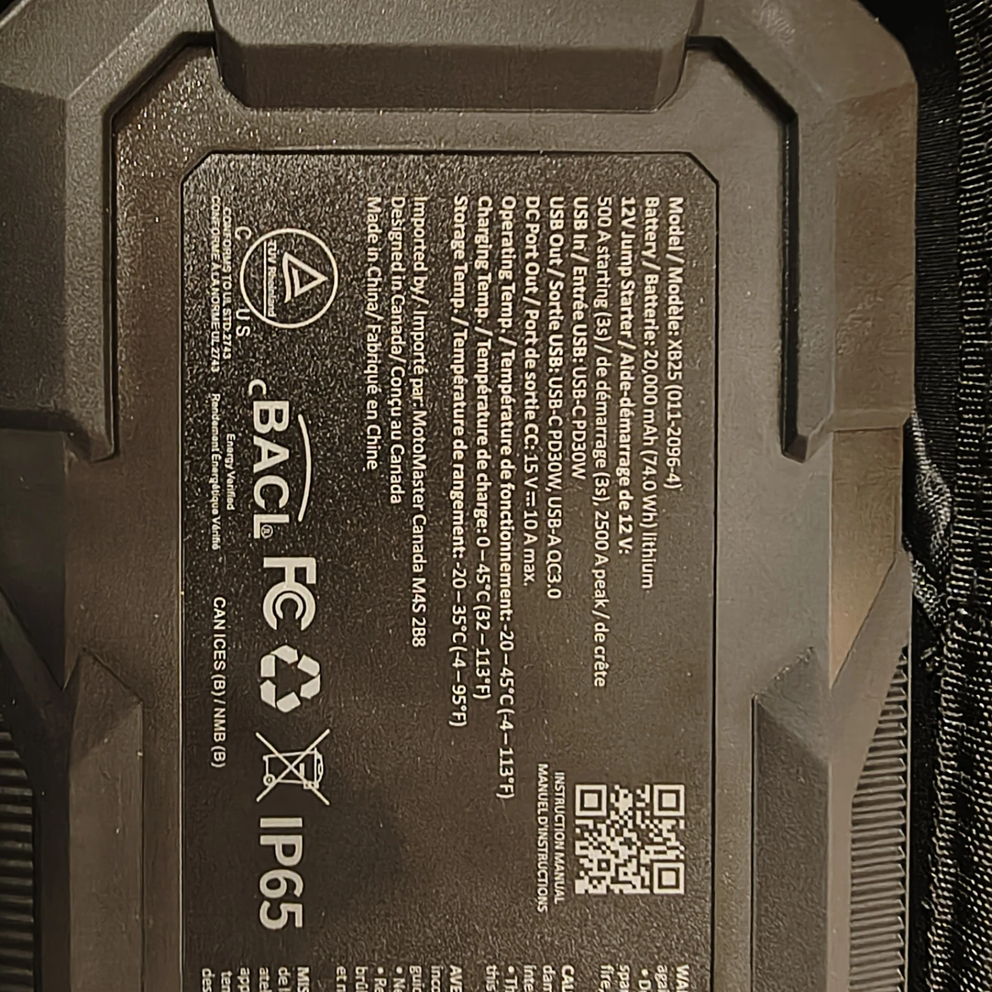 MotoMaster Eliminator 2500A Lithium Jump Starter - photo 4