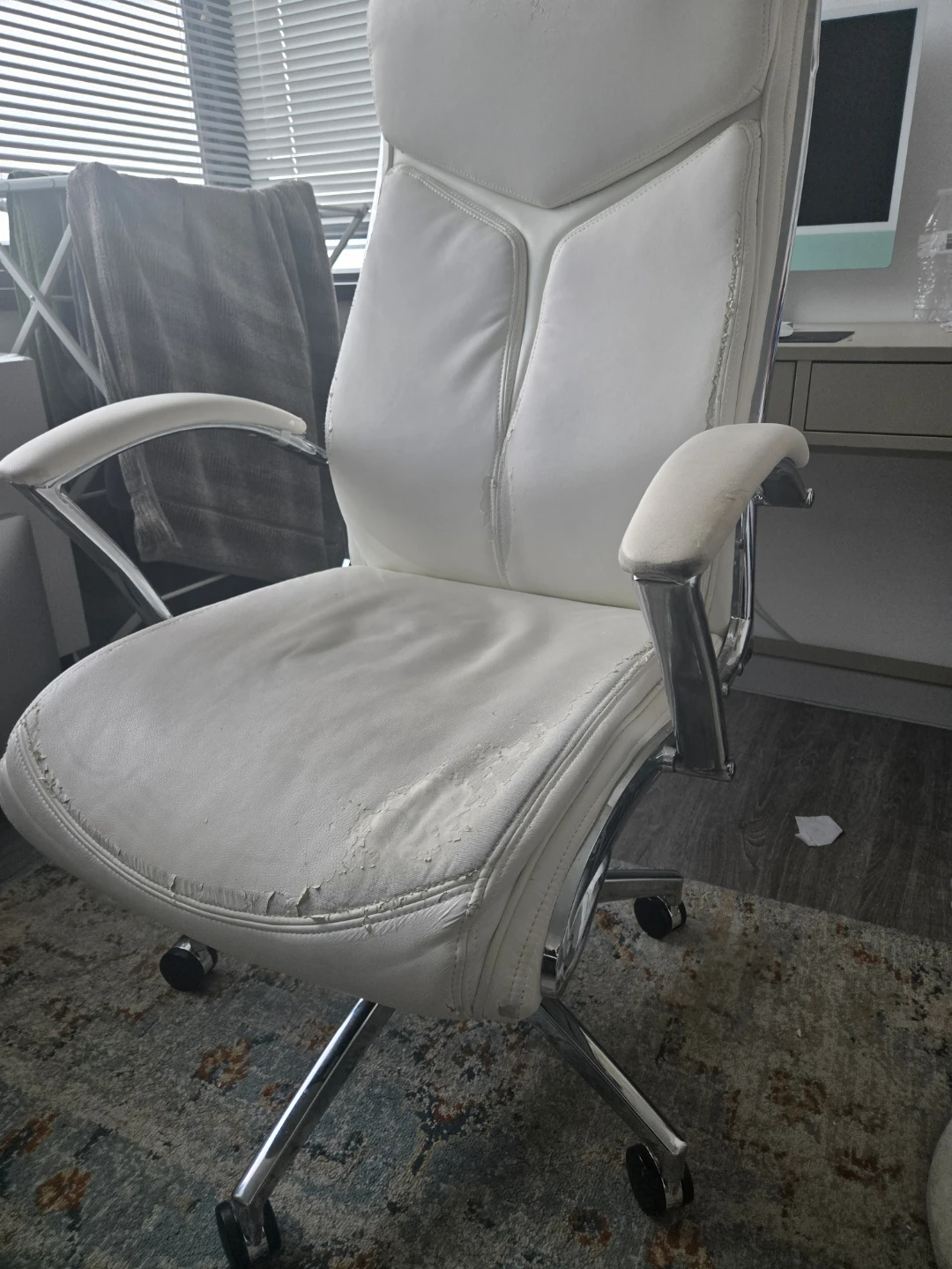 White Office Chair - photo 2