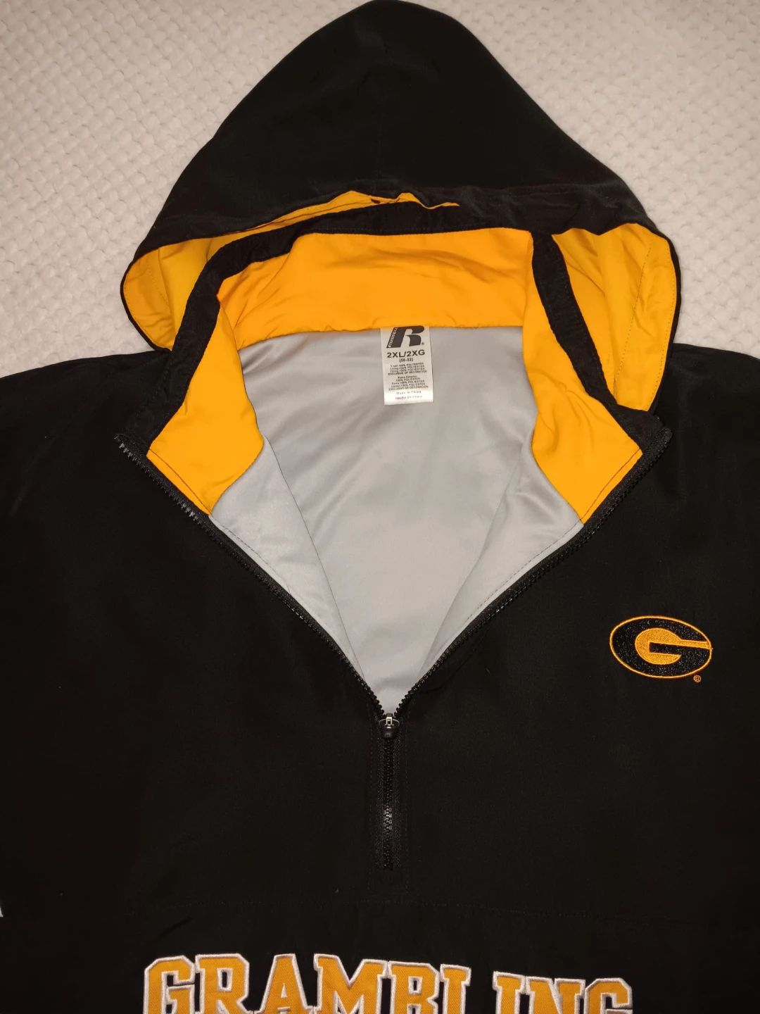 Set of 2 for $60 Windbreaker hooded pull over Size 2XL - photo 5