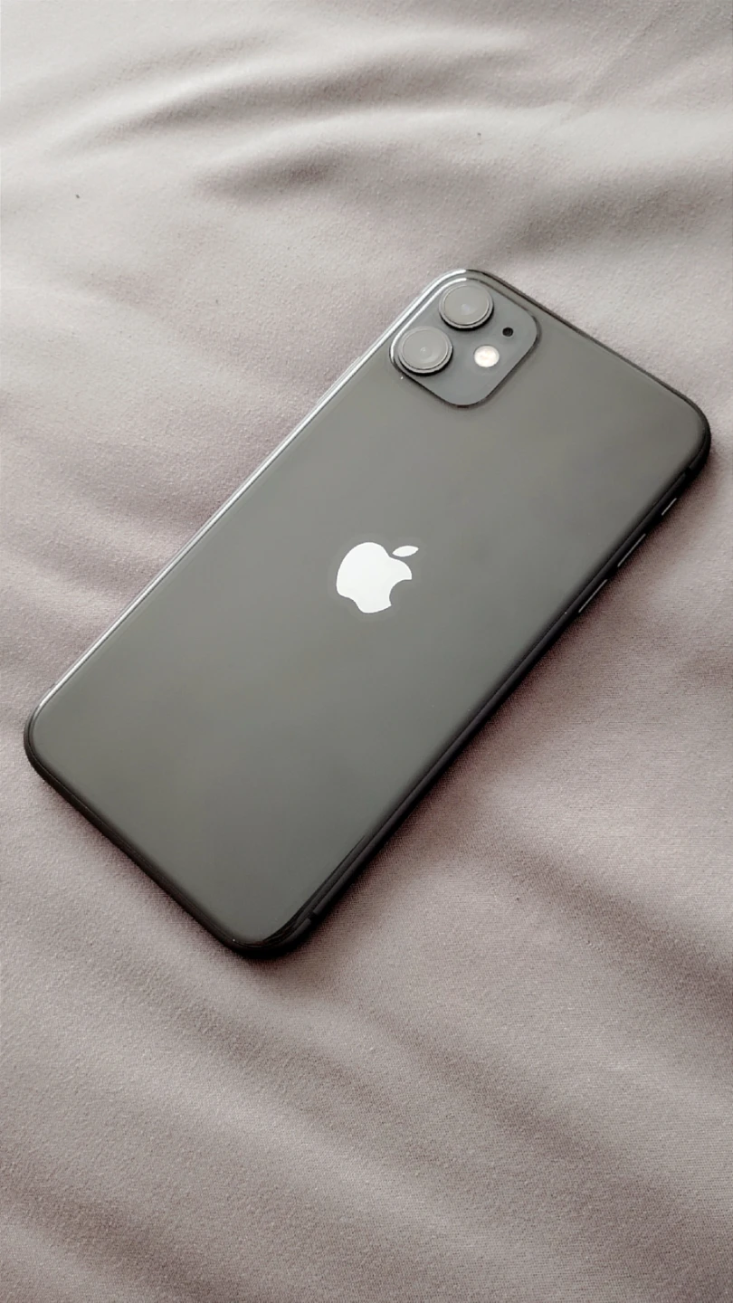 Apple iPhone 11 Black / Immaculate Condition