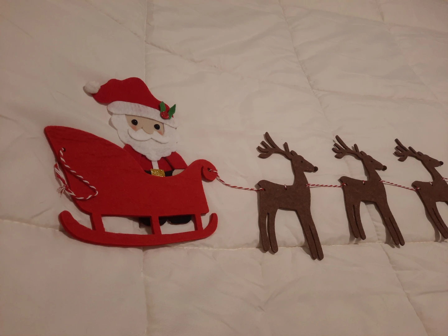 Felt Santa Sleigh and Reindeer Christmas Garland - photo 4