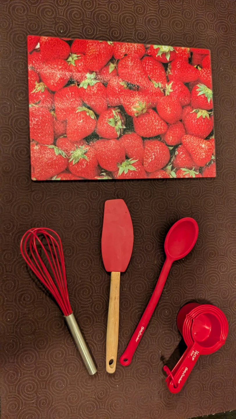 Betty Crocker Kitchen Utensil Set and Strawberry Cutting Board