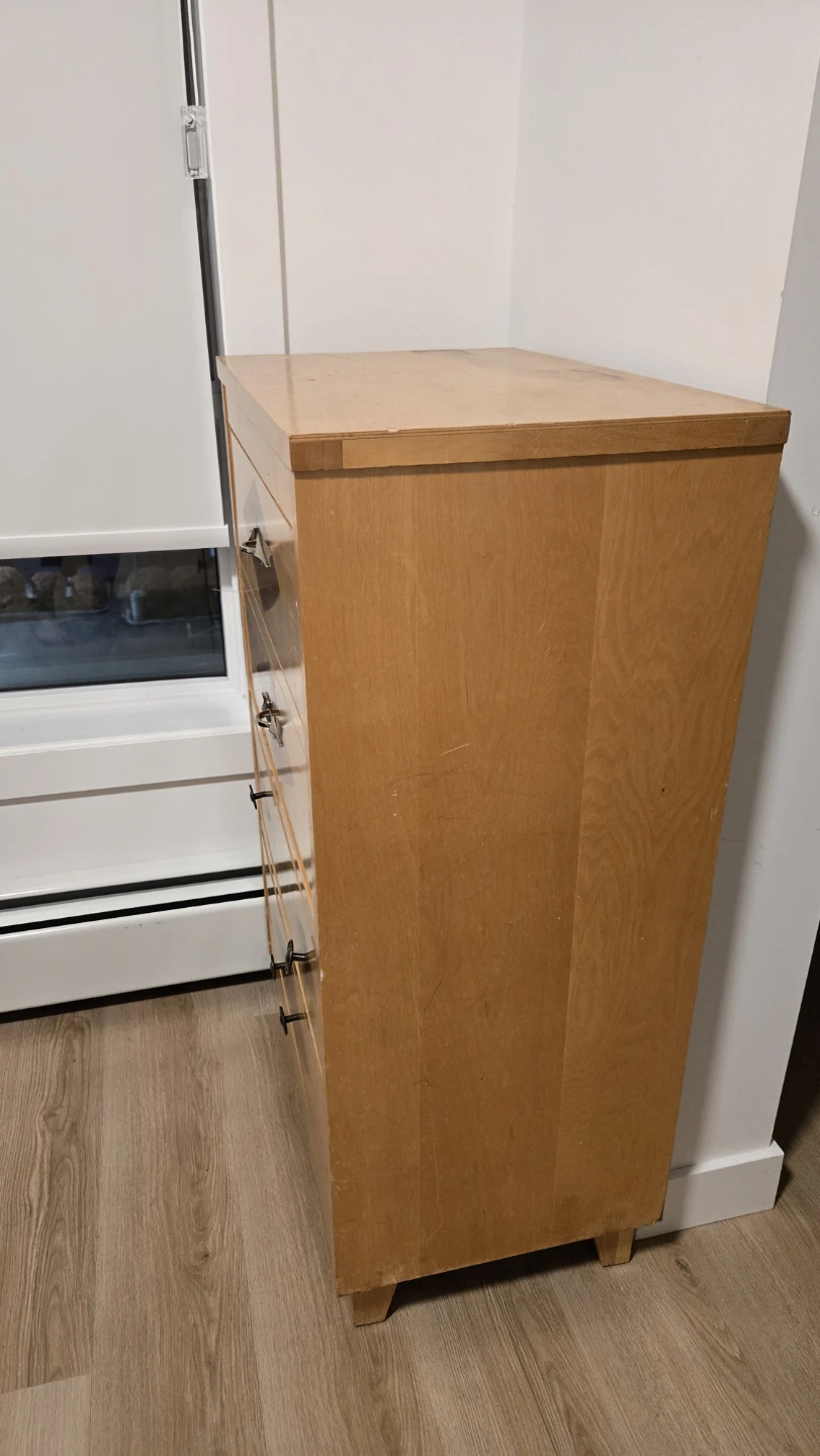 4 drawer wooden dresser - photo 2