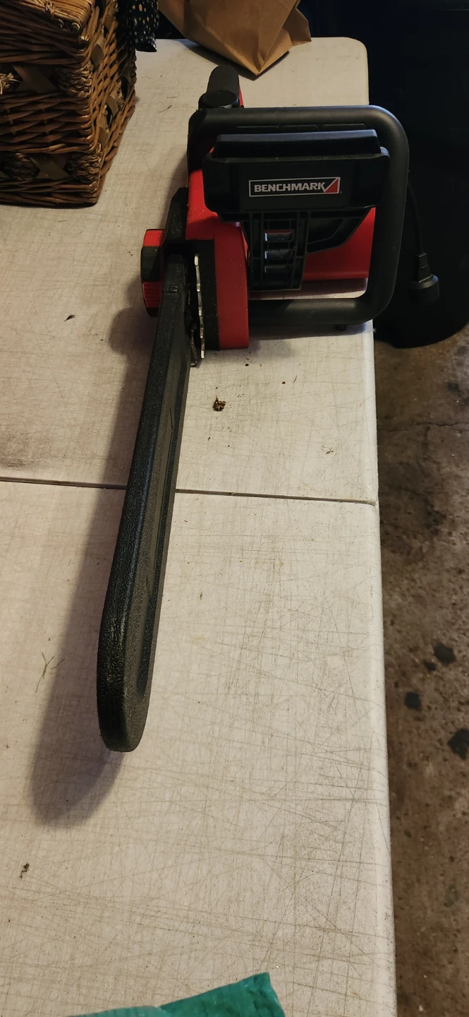 Benchmark 16 inch Electric Chainsaw